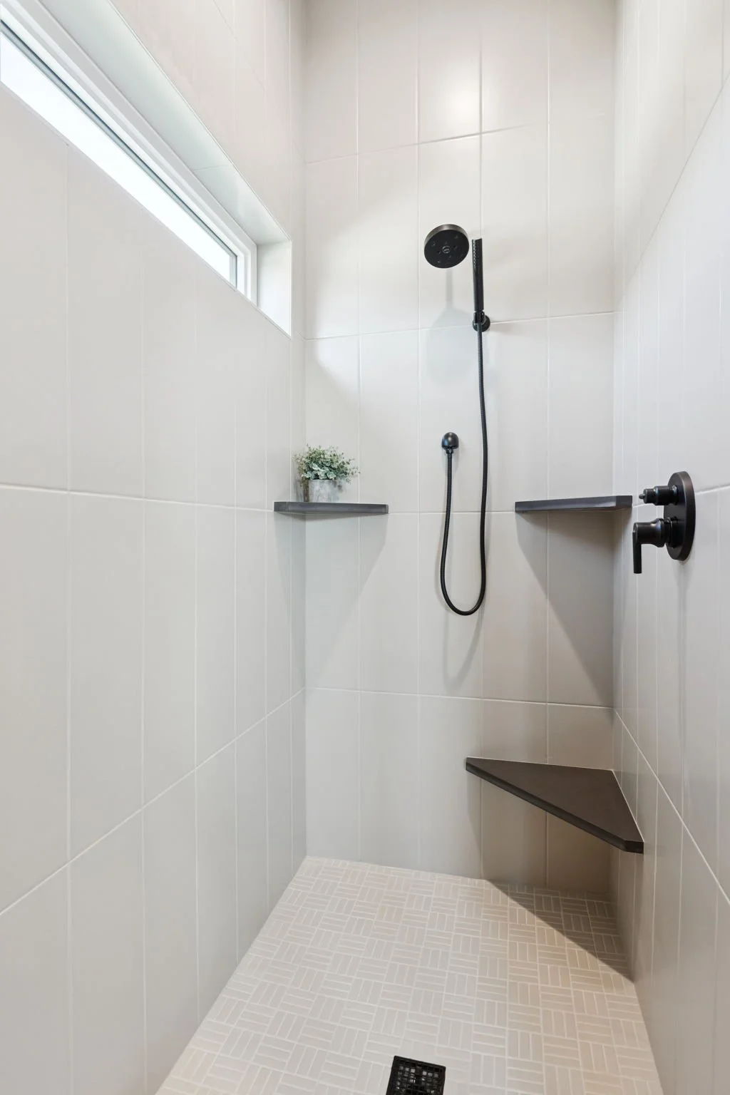 26-web-or-mls-7285 - 21056 Joseph St_26.jpg