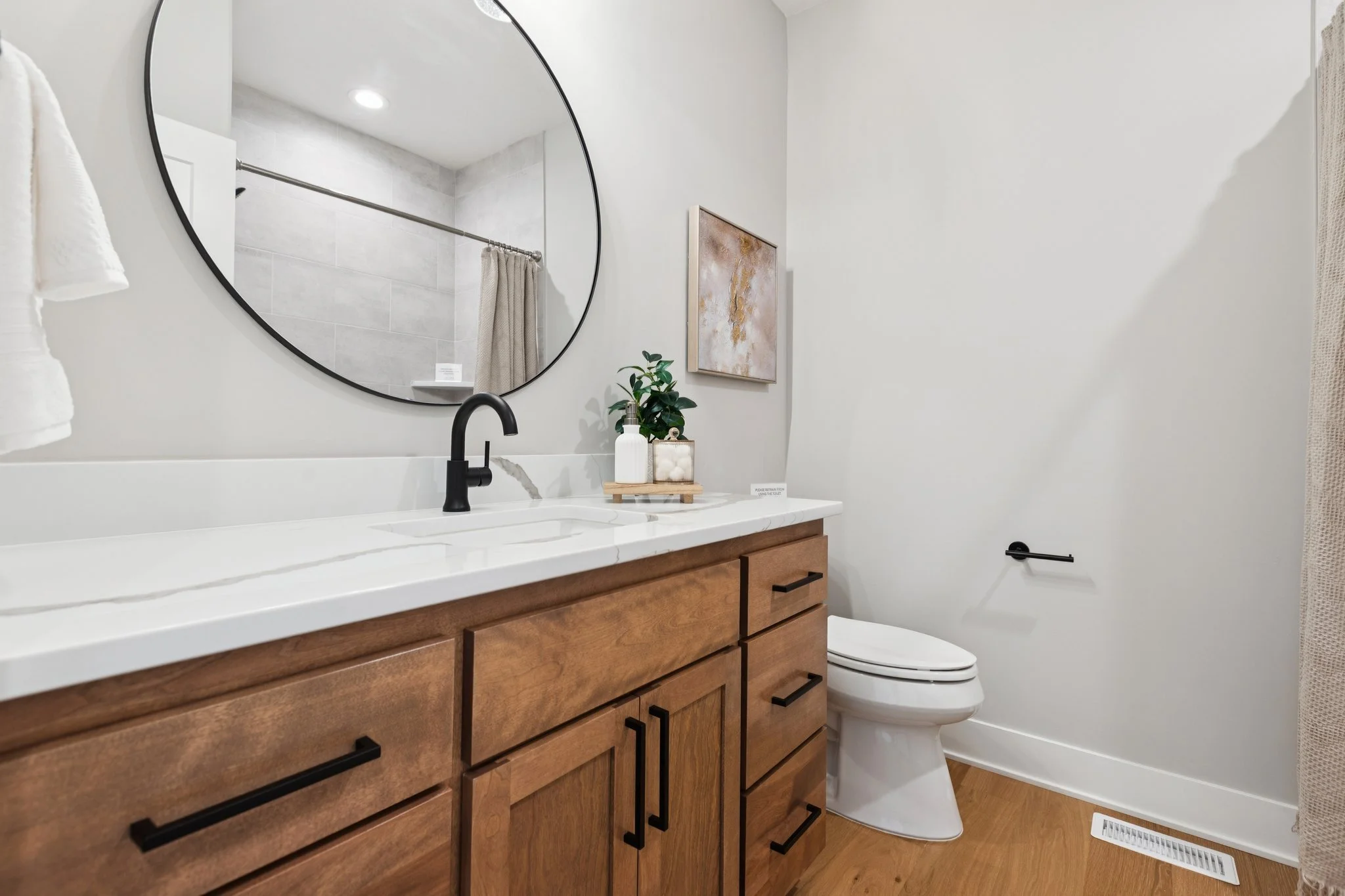 34-web-or-mls-7349 - 3321 S 212th St_034.jpg