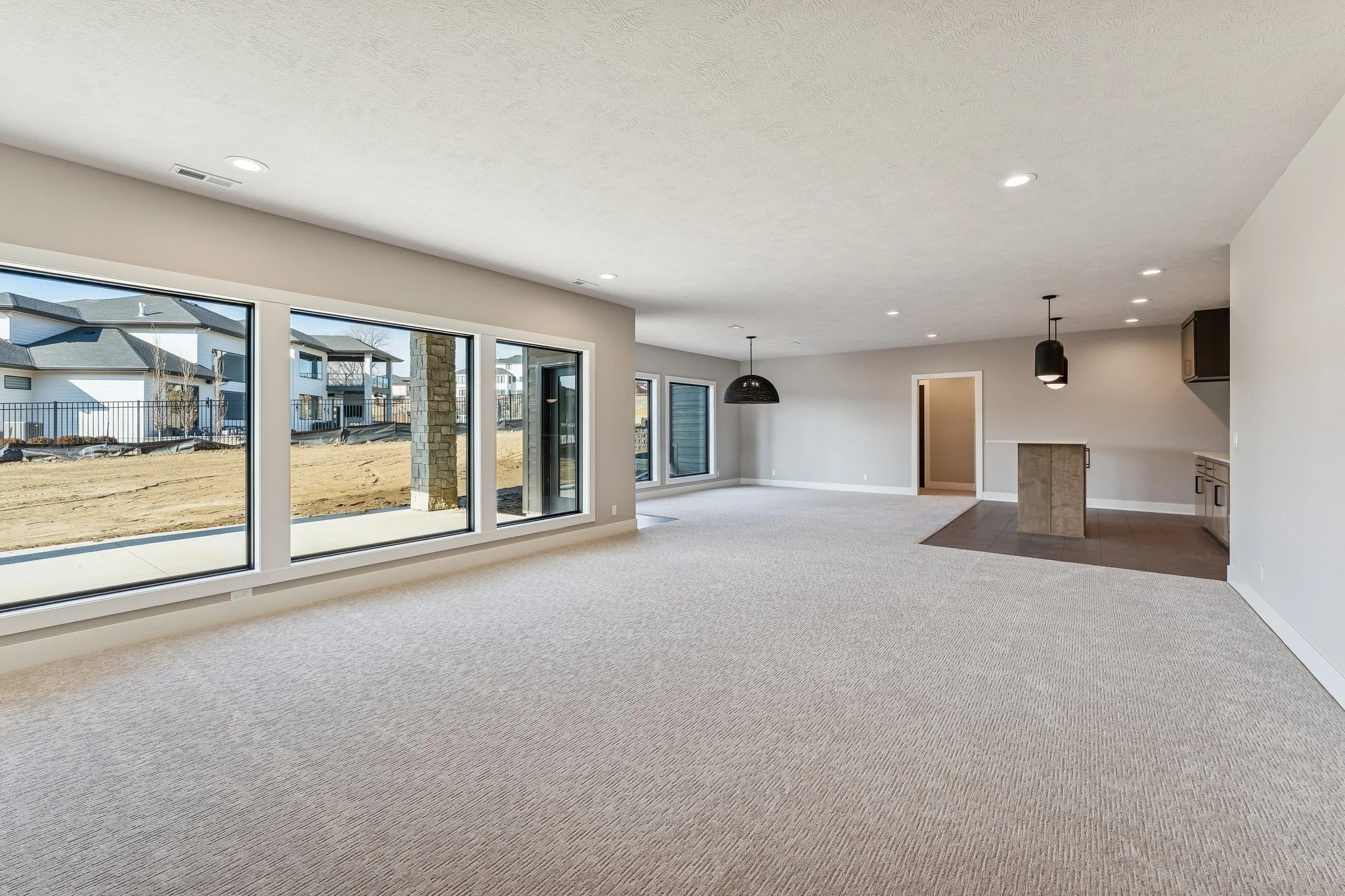 2-web-or-mls-8065 - 3538 S 210th Ave_002.jpg