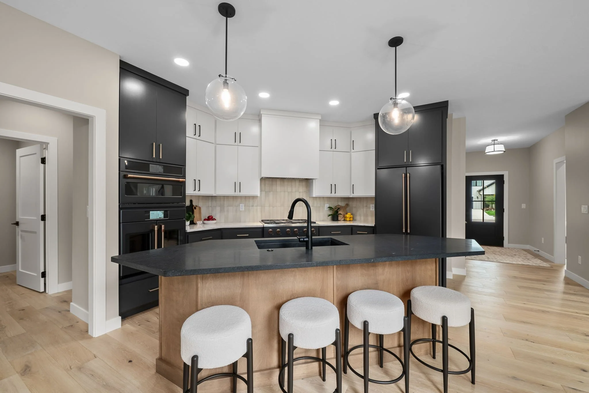 41-web-or-mls-DSC09541-Edit.jpg