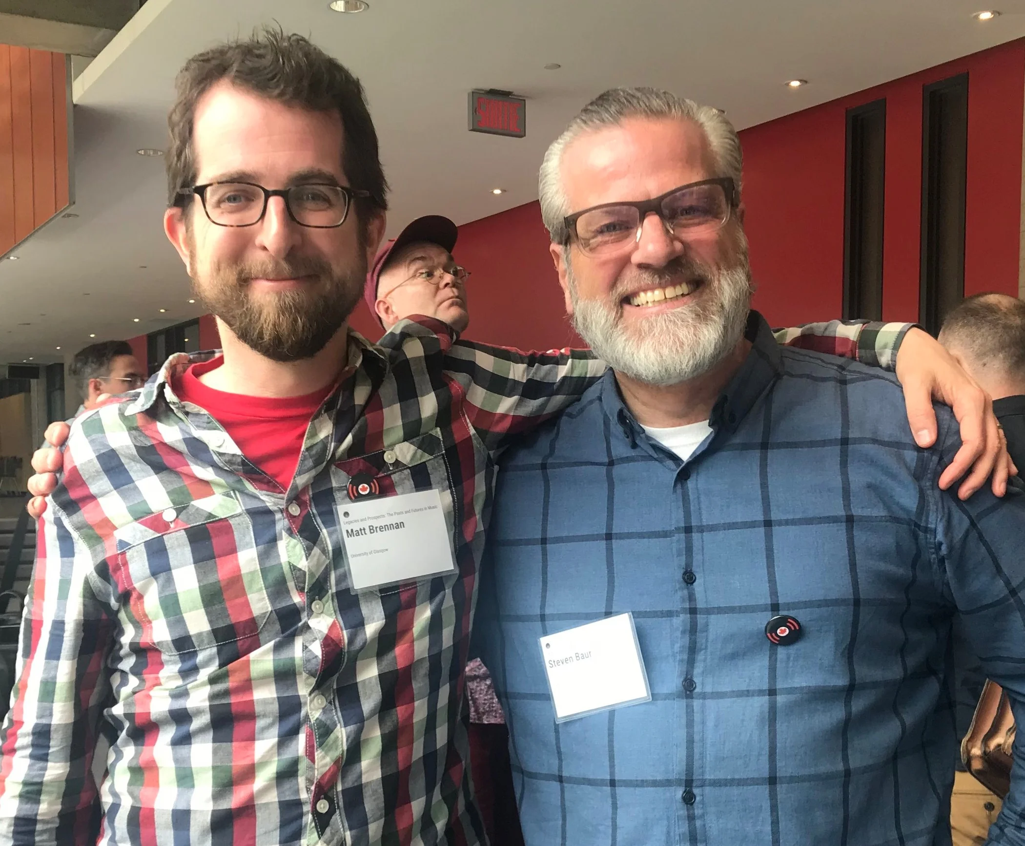 Matt Brennan (left) with Prize Committee Chair Steven Baur (right) at the IASPM Canada 2019 Conference.