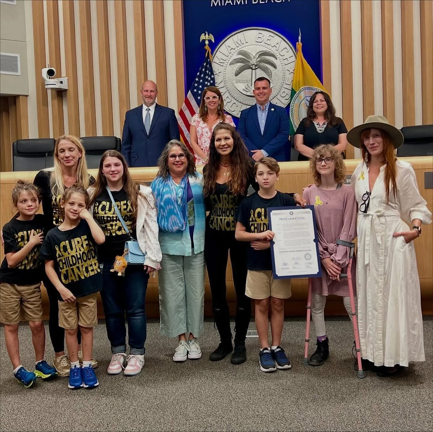 Z&eacute;a and I were grateful to join our friends at @mysticforcefoundation to raise awareness for childhood cancer 💙

💛🎗 We are so thankful to the City of Miami Beach, the Mayor, and City Commission for their Childhood Cancer Awareness Month Pro