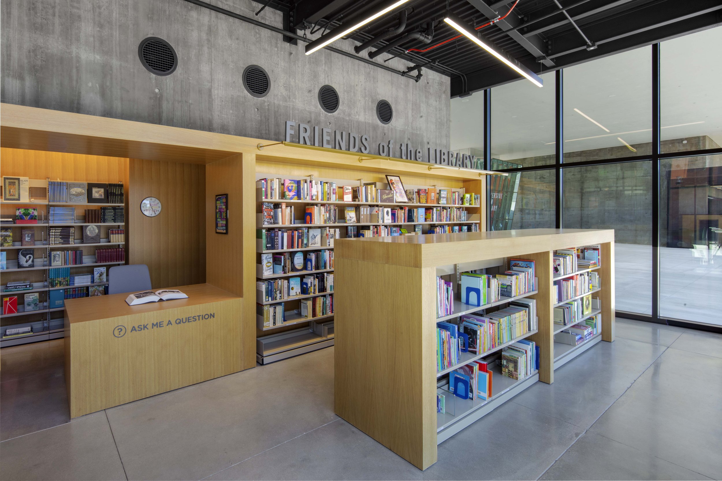 Riverside Library 2021 (216).jpg