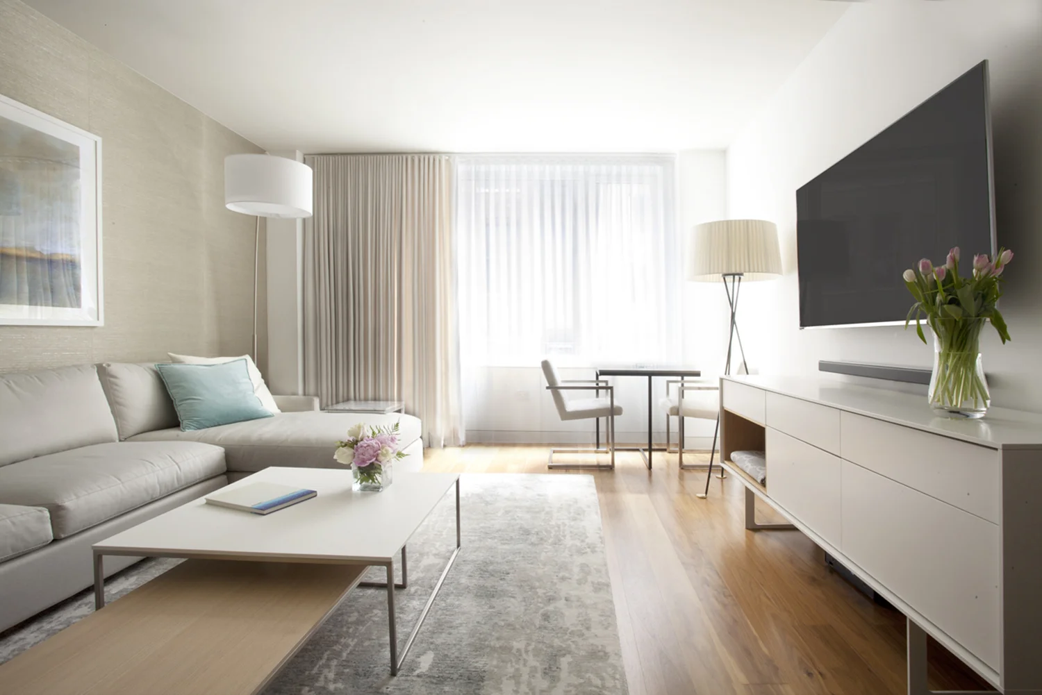 Chelsea Residence by Evelyn Lee Interiors 3.jpg