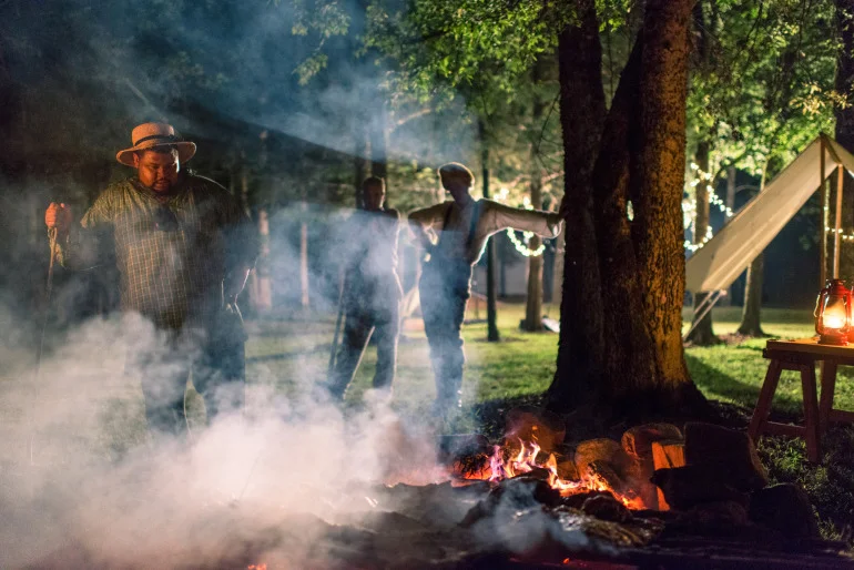 Cooking a meal over a fire, antebellum style. Photo by Andrew Kornylak