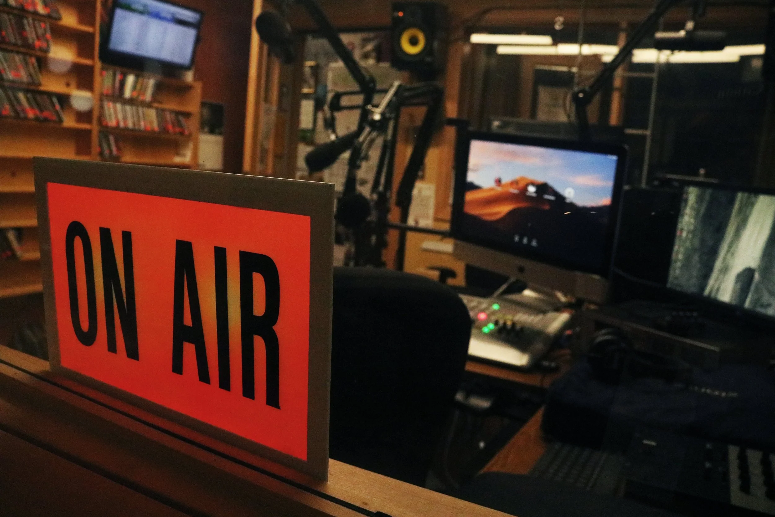 CFURadio 88.7 FM