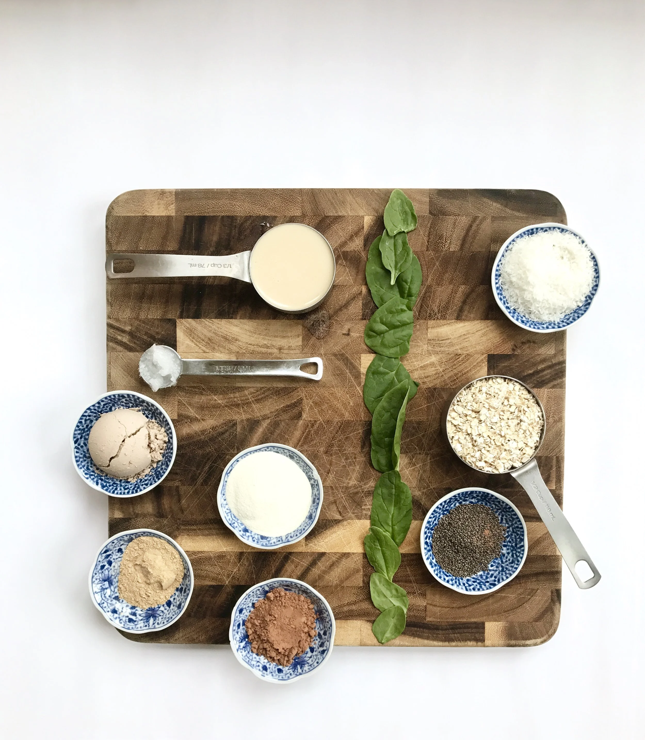 HORMONE BALANCING BREAKFAST RECIPE: CHOCOLATE COCONUT MACA OATS