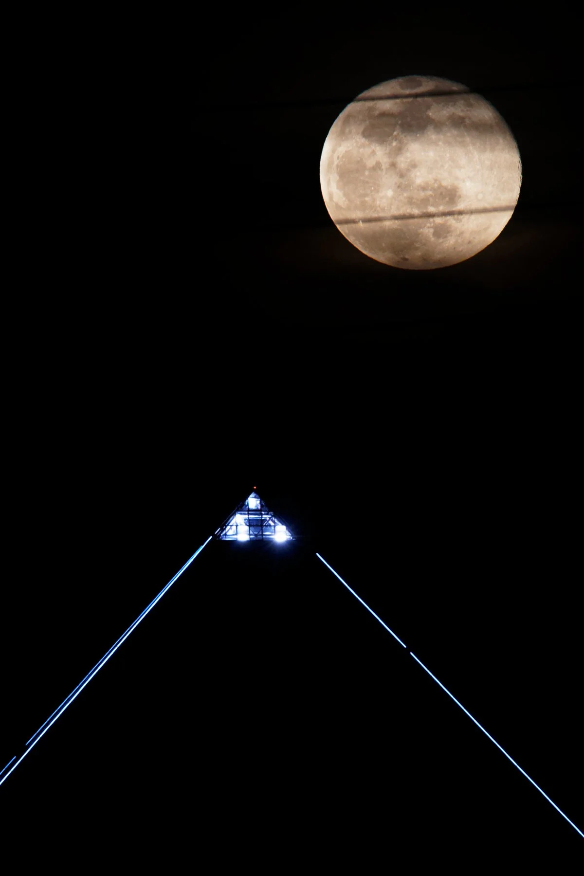 DSC00563_Moon.jpg