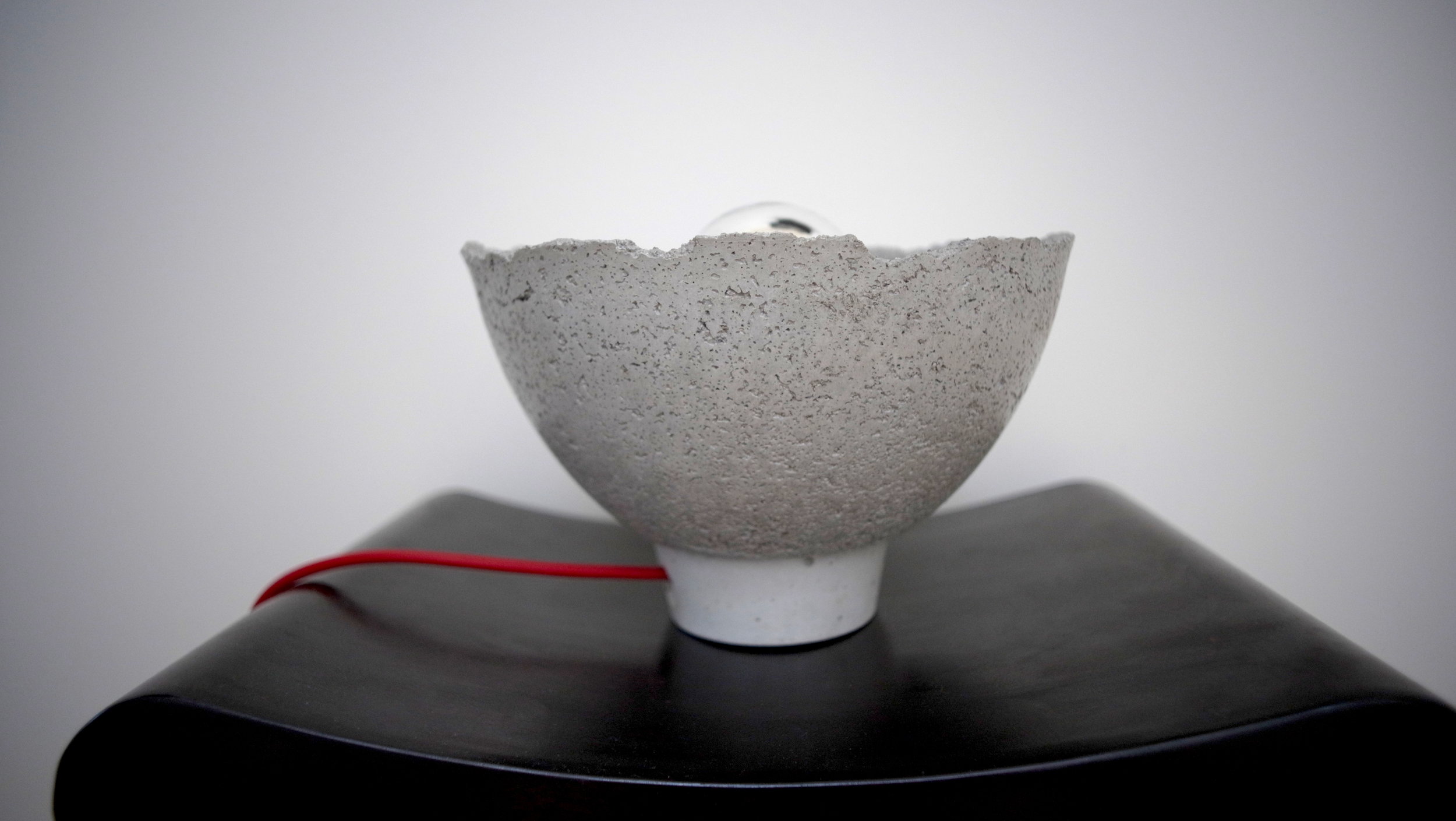 AYÊ high end concrete table lamp