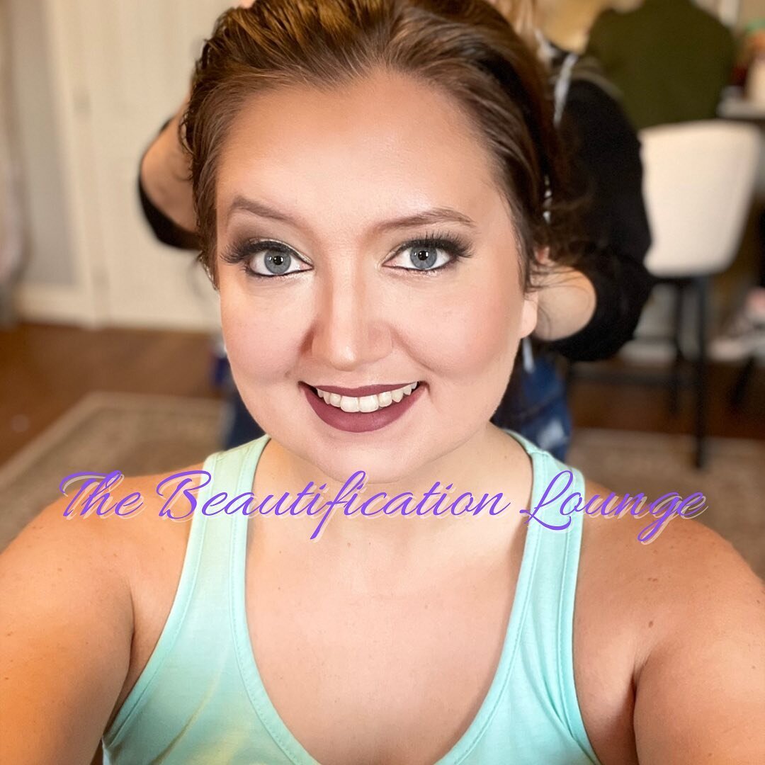 Beautiful Bride

makeup by @lybrease_mua 

#bridesmaids #amua #mua #model #photography #editorial #bride #beauty #makeup #rcma #huntsvillemua #nashvillemakeupartist #fashion #setlife #alabama #wedding#boudoir#lingerie #amuanashville #bridesmaids #wed