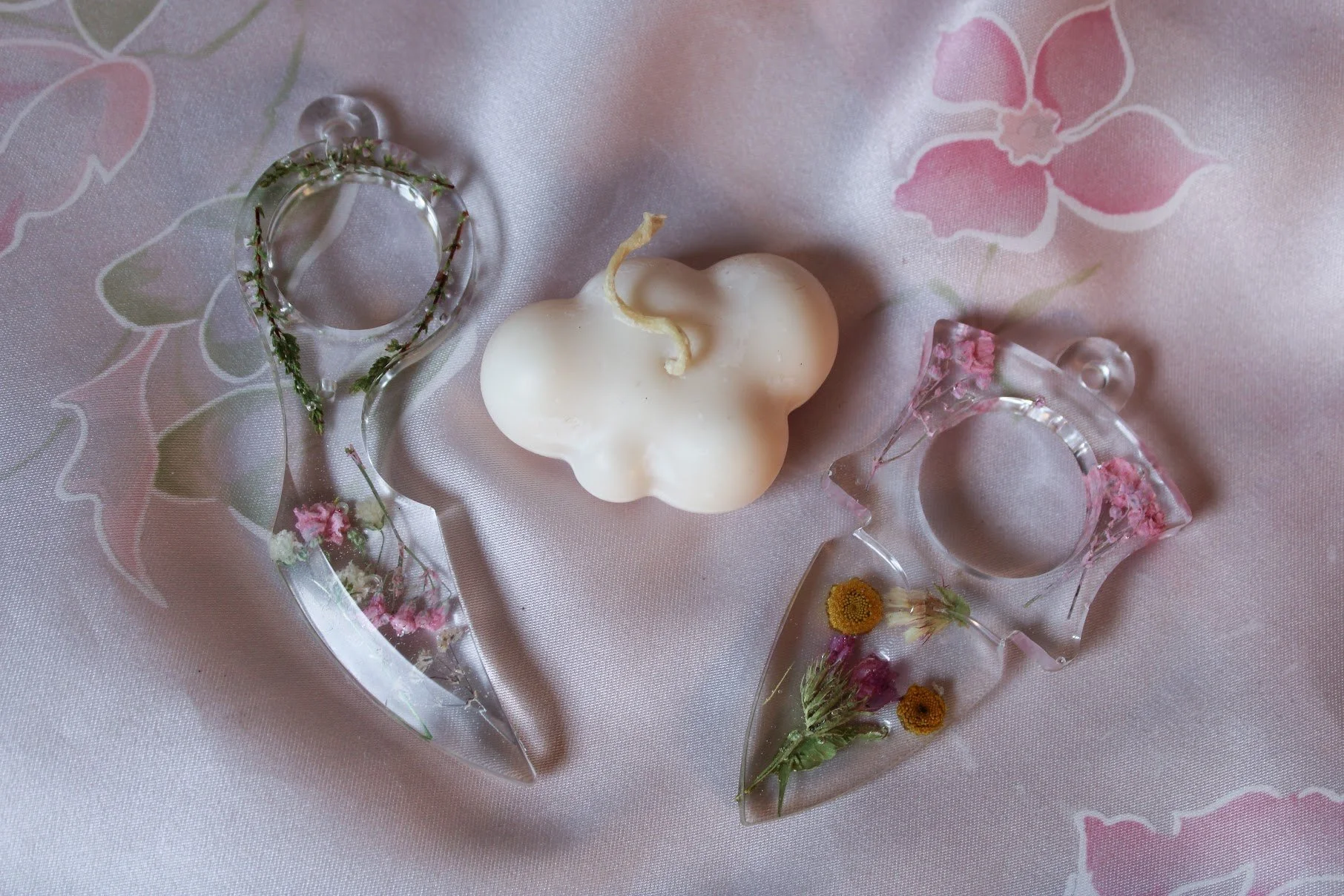 Self Defense Key Chains. Cloud candle. 2022.