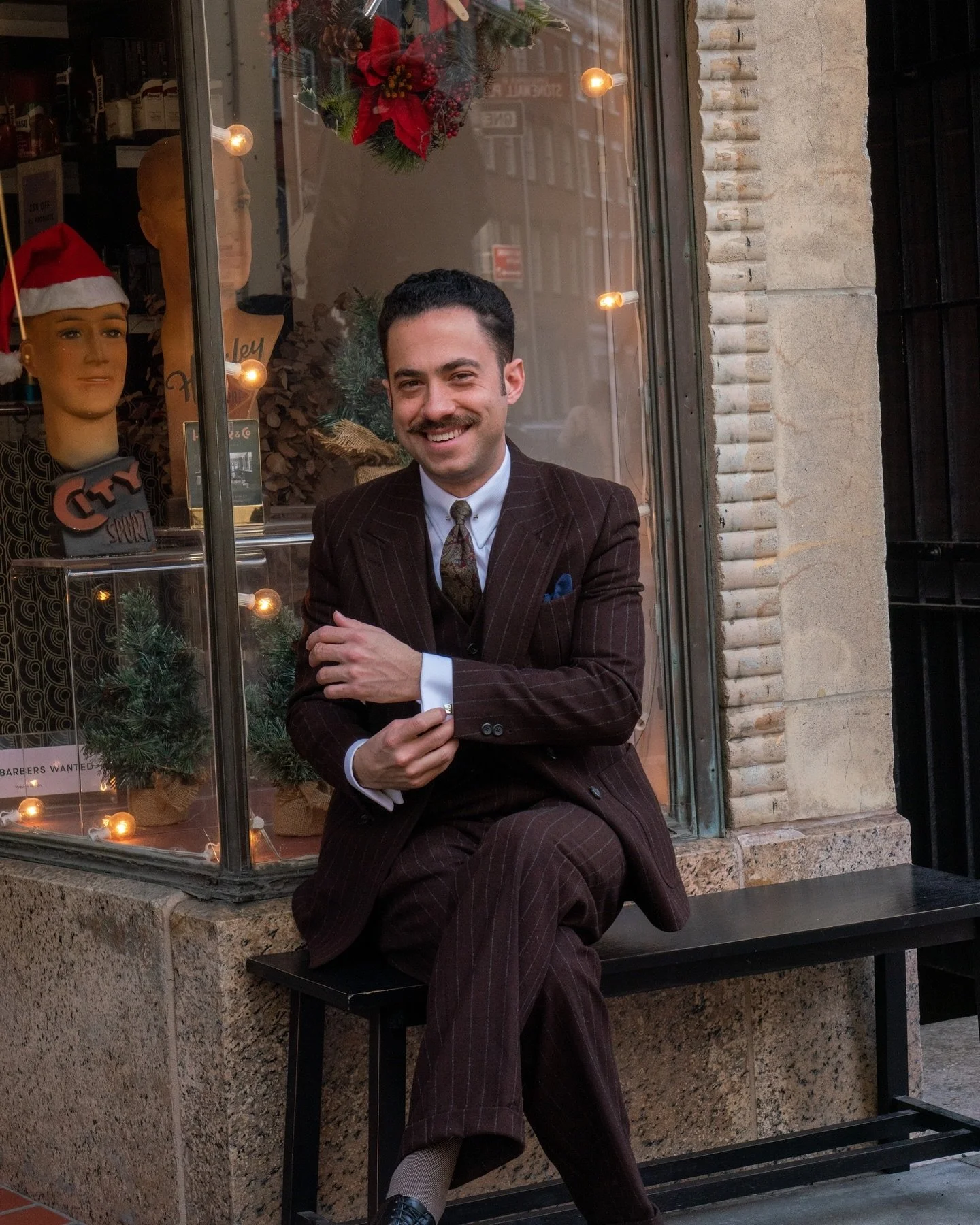 We&rsquo;ve entered the holiday season and we couldn&rsquo;t be happier to celebrate them with you at @haarandcobarbershop! 🍾✨