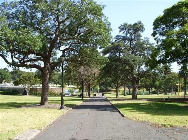 VictoriaParkold.jpg
