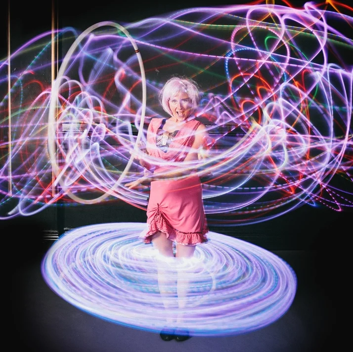Hula-Illumination-1.jpg