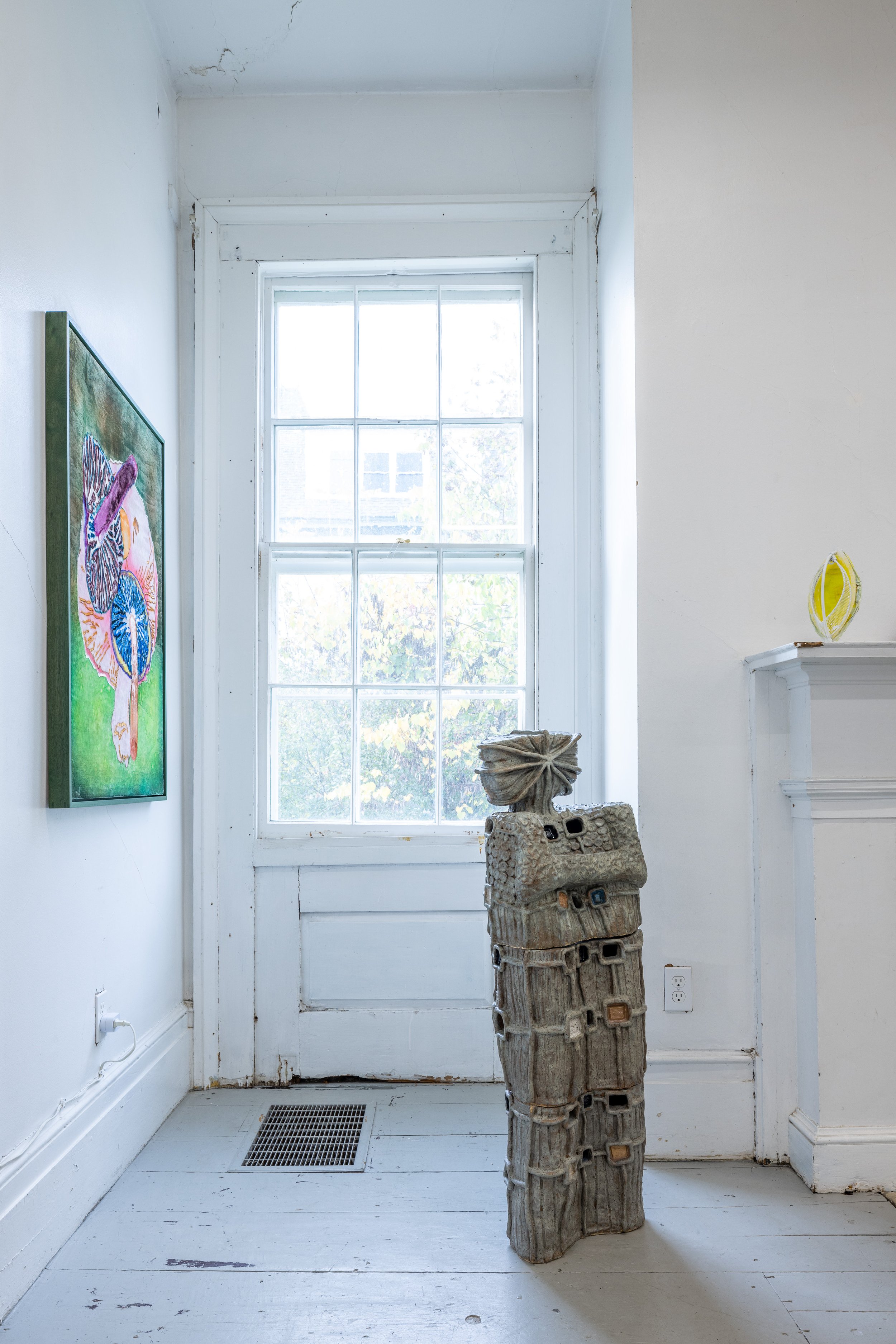 (center) Elisa Soliven, Aster Body Totem, 2021, glazed ceramic, 42 x 15 x 12 inches