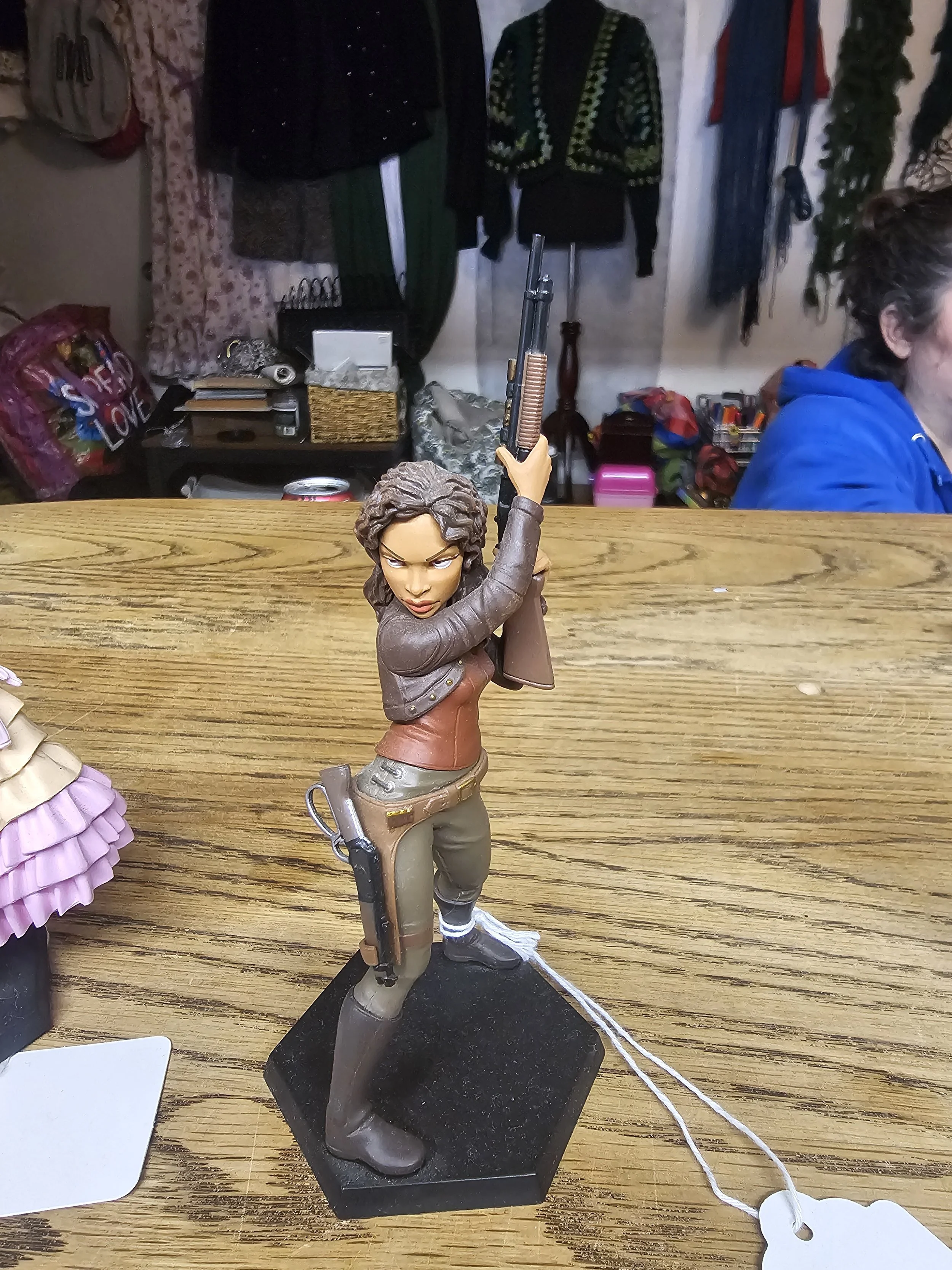 Lieutenant Zoe Washburn Collectible Figure from the TV show Firefly by QMX Replicas via Lootcrate.Very Rare. $20