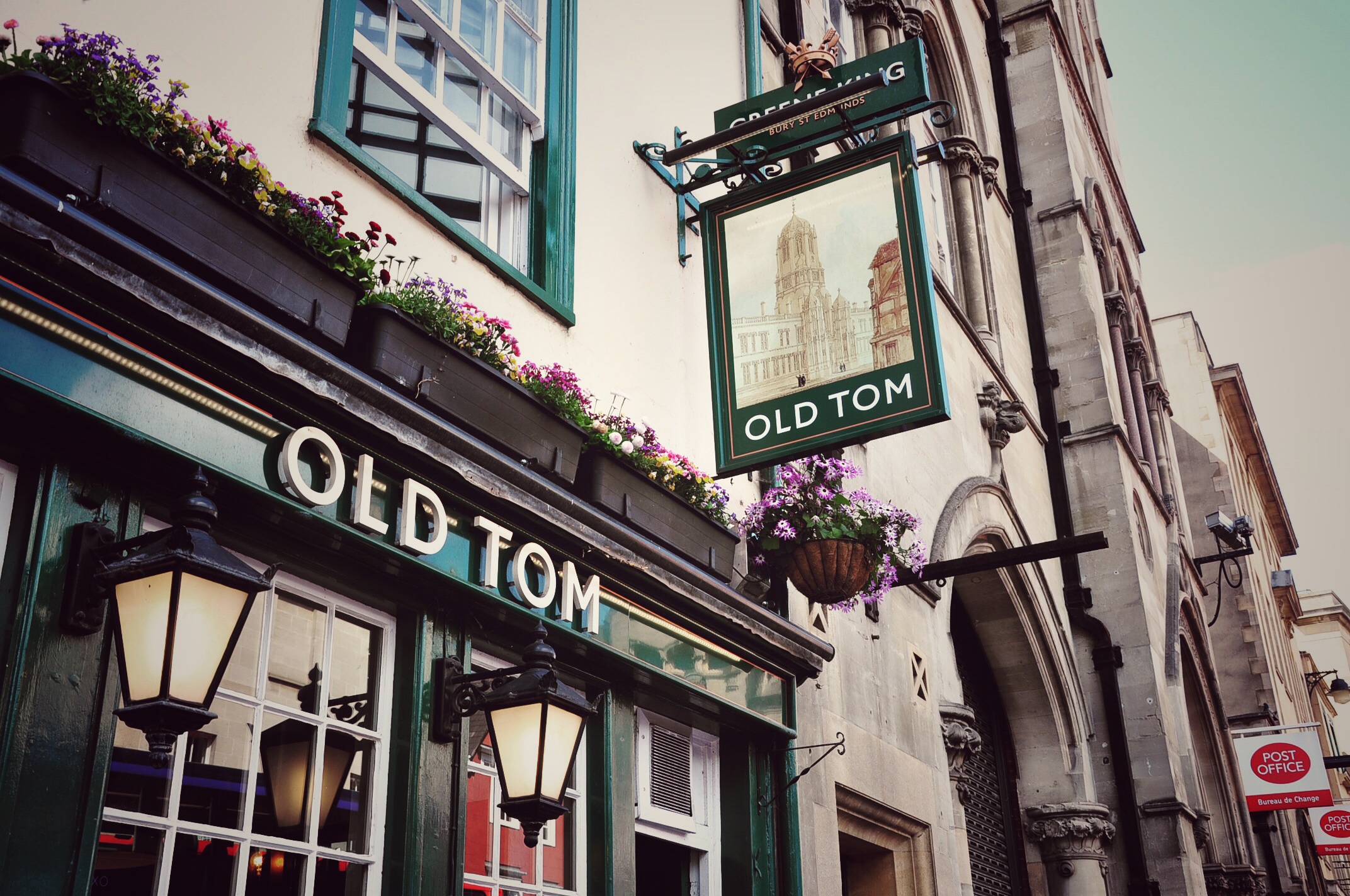 THE OLD TOM OXFORD 101 St Aldate's Oxford OX1 1BT