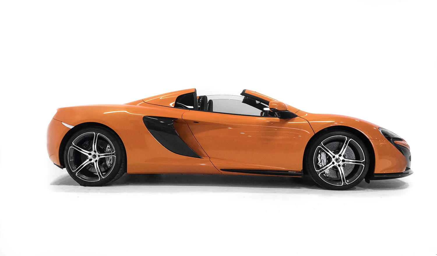 01 MCLAREN SIDE 02.jpg