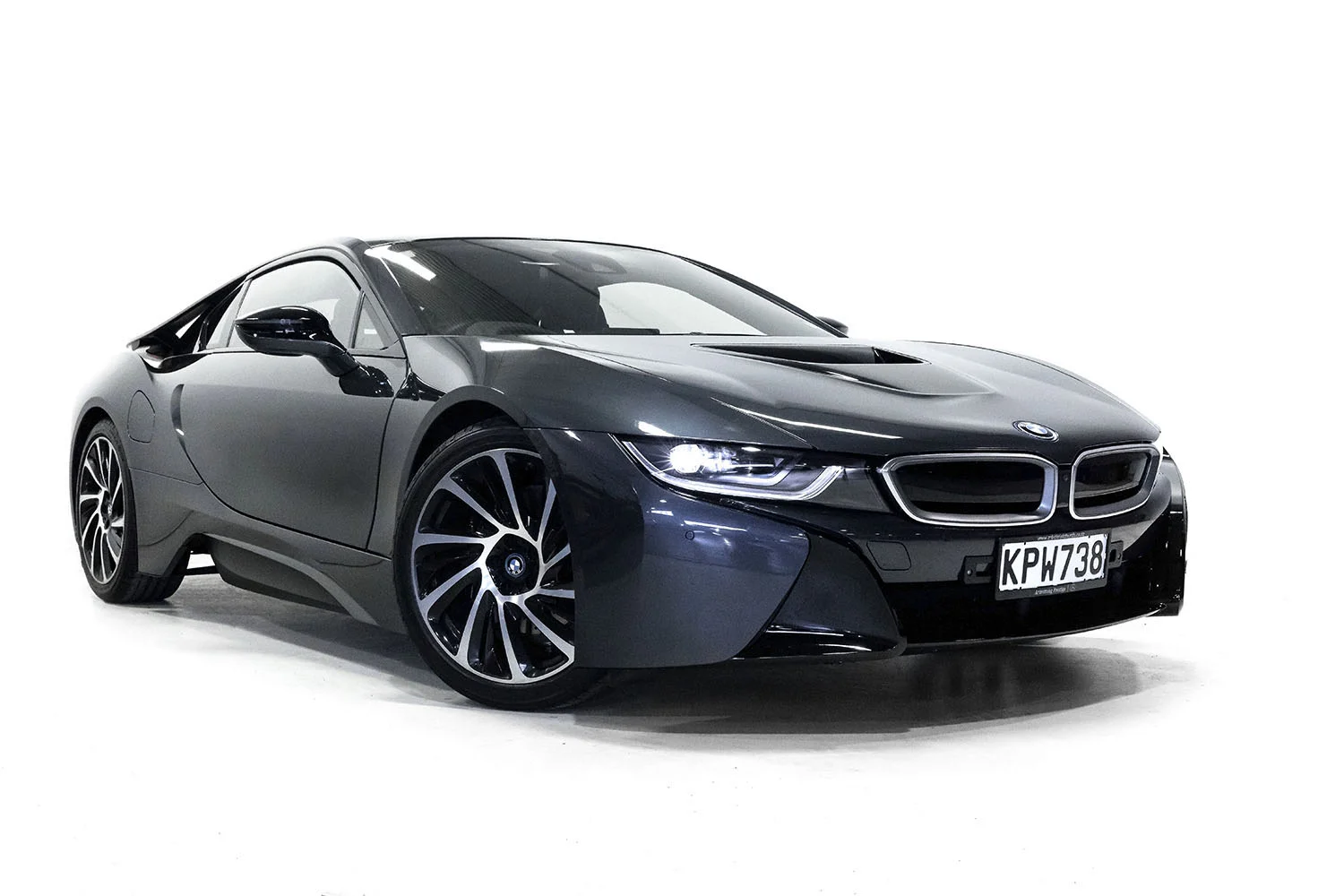 01 BMW Front Side.jpg