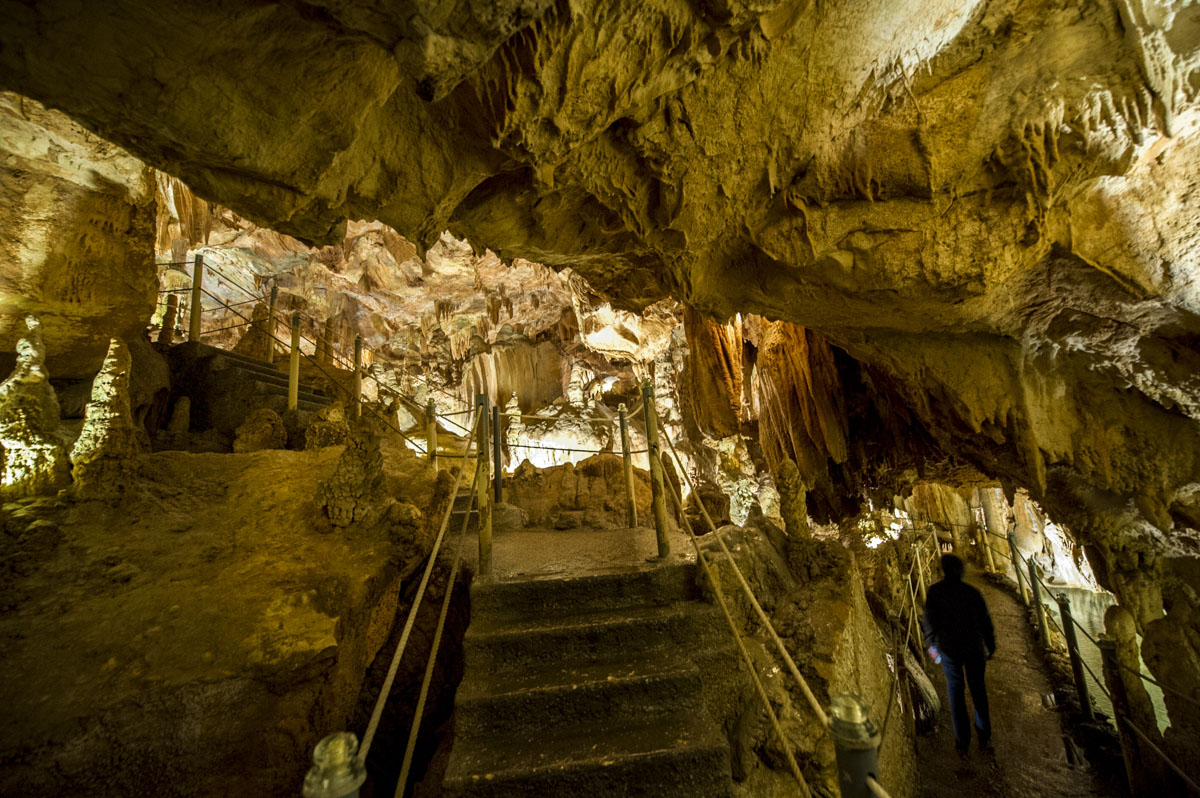  Grutas de Santo AntÛnio. RUI MIGUEL PEDROSA / SLIDESHOW 