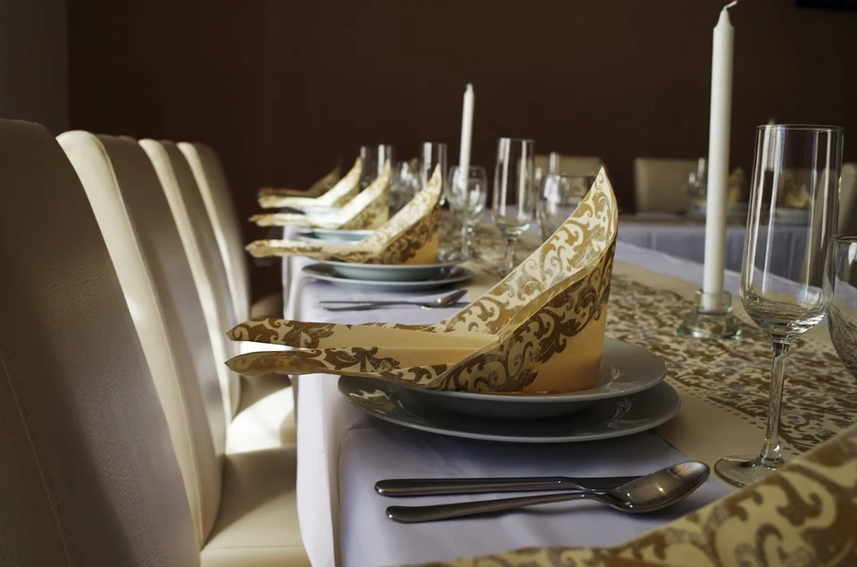 table-manners-1081458_960_720.jpg