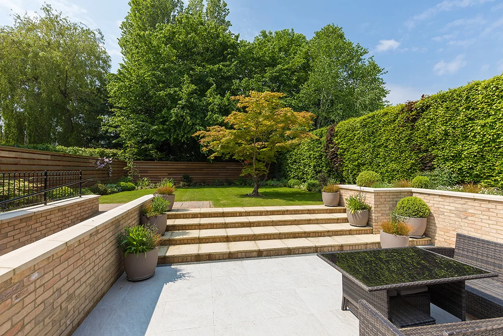 Entertaining Area and Rear Garden