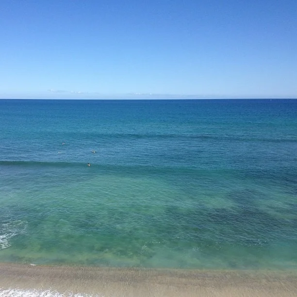82 degrees of pure blue bliss. Yesterday I probably surfed for 4 hours straight, through the Mexican sunset, and into the night. I’ve forgotten how wonderful Mexico can be. I love NYC but I think I want to always strive to have the best of both worlds. Back to my #roots. #cabo #mexico (at Cabo San Lucas, Mexico)
