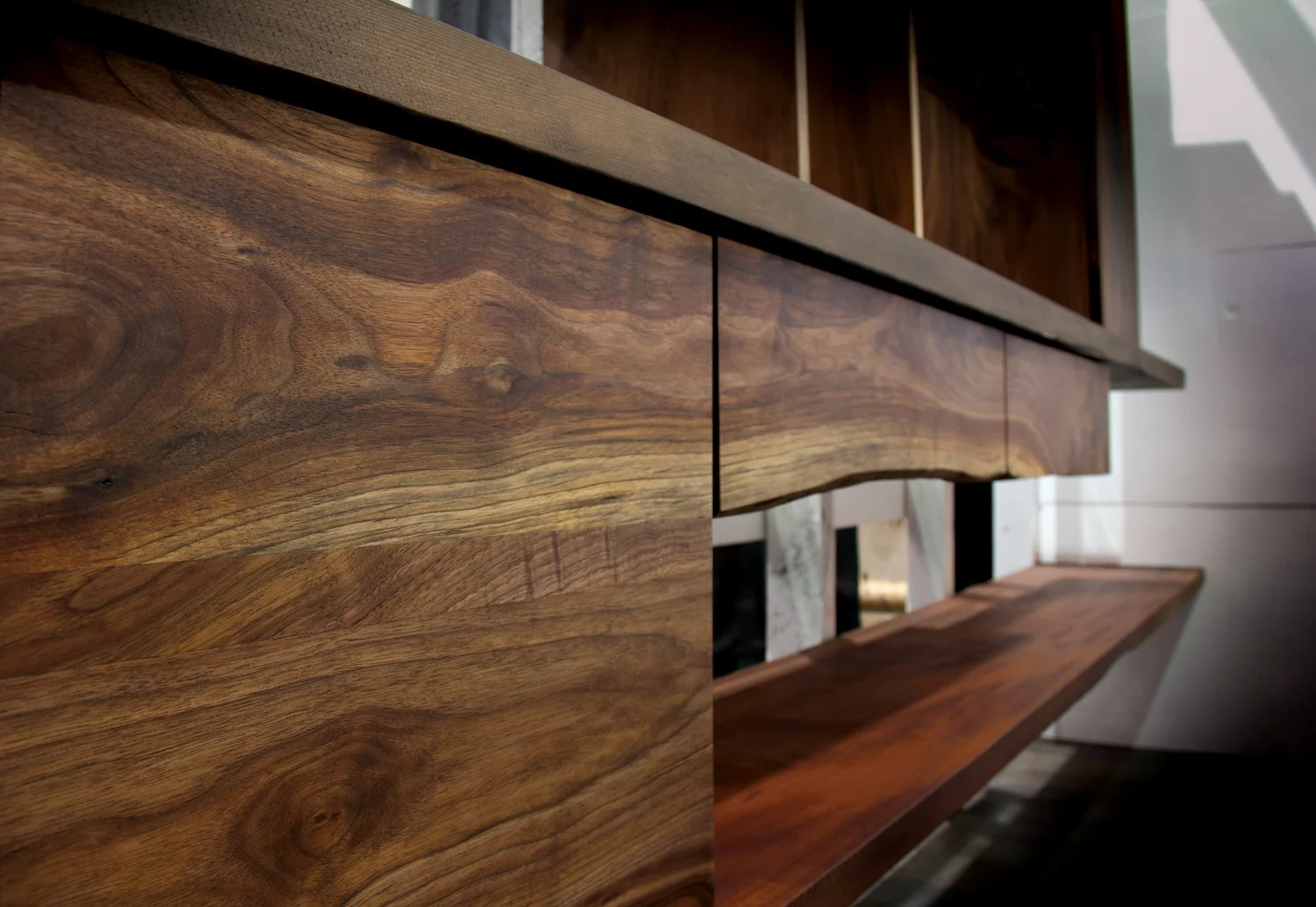 BD_IDS_Shelves_detail.jpg