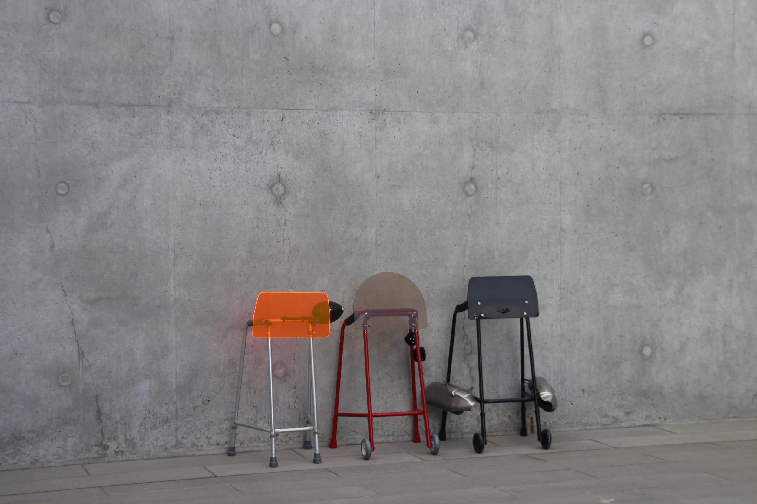  For everyday adventures, there was the orange touring caravaneque, a zimmer frame that spoke of slow pleasures—pauses at market stalls, impromptu chats, and the luxury of movement on one’s own terms. It was warm, inviting, the embodiment of a life s