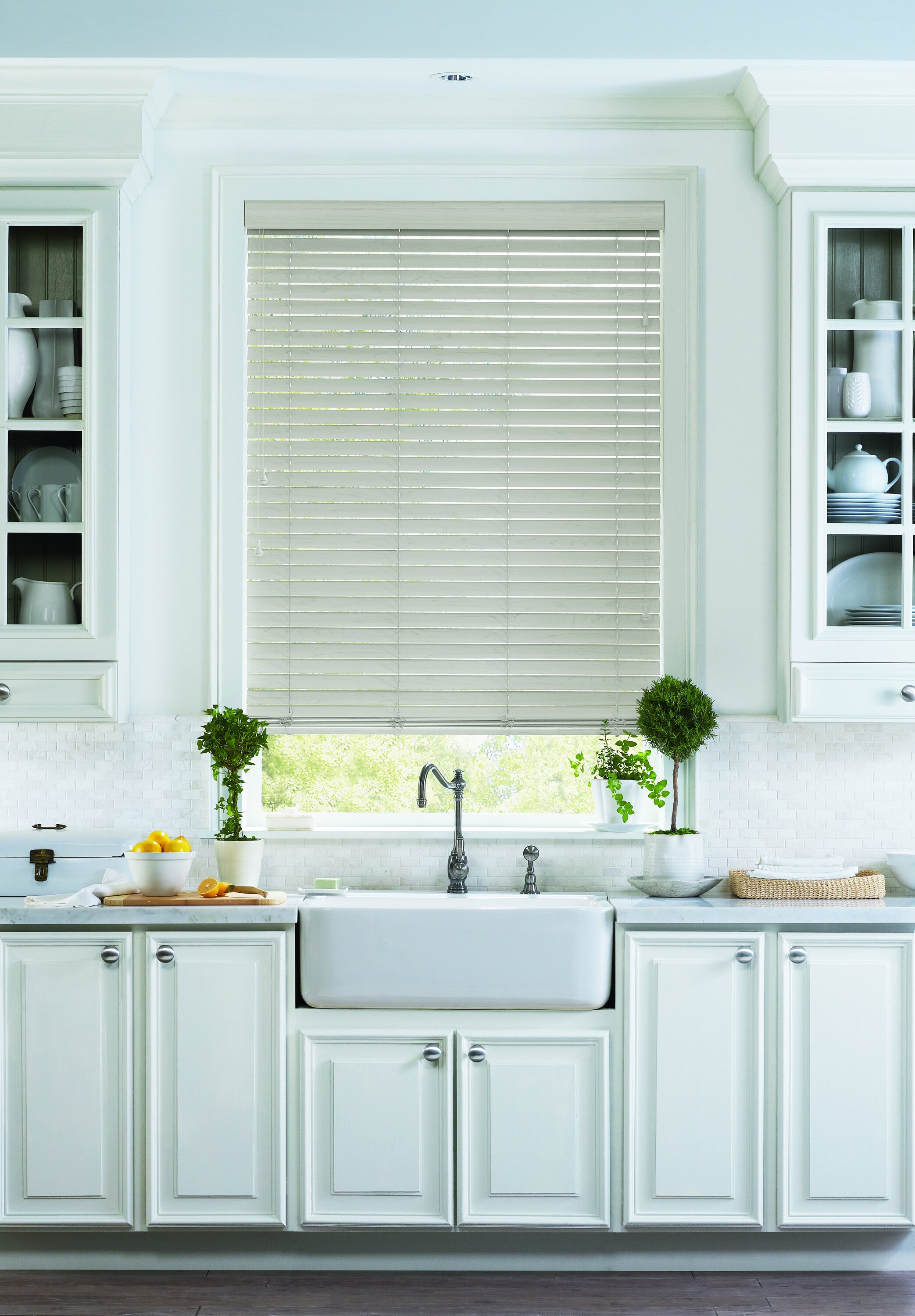  Hunter Douglas EverWood® Alternative Wood Blinds are backed by our industry-exclusive Performance Plus™ Protection which covers fading, yellowing, warping and bowing for the life of the product 