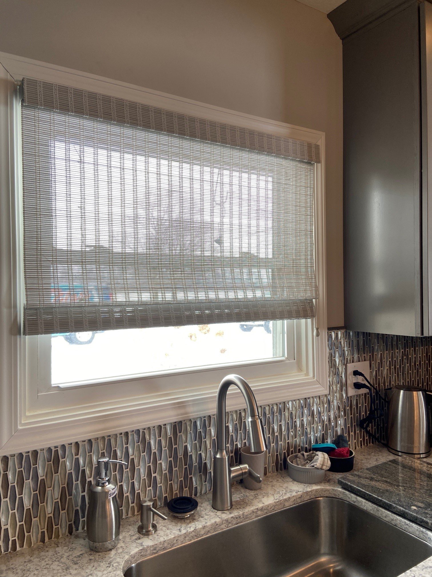  Hunter Douglas Provenance® Woven Wood Shades in Coastal Egret with Modern Headrail and UltraGlide operation 