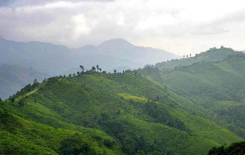 Hills_in_northern_Thailand6.jpg