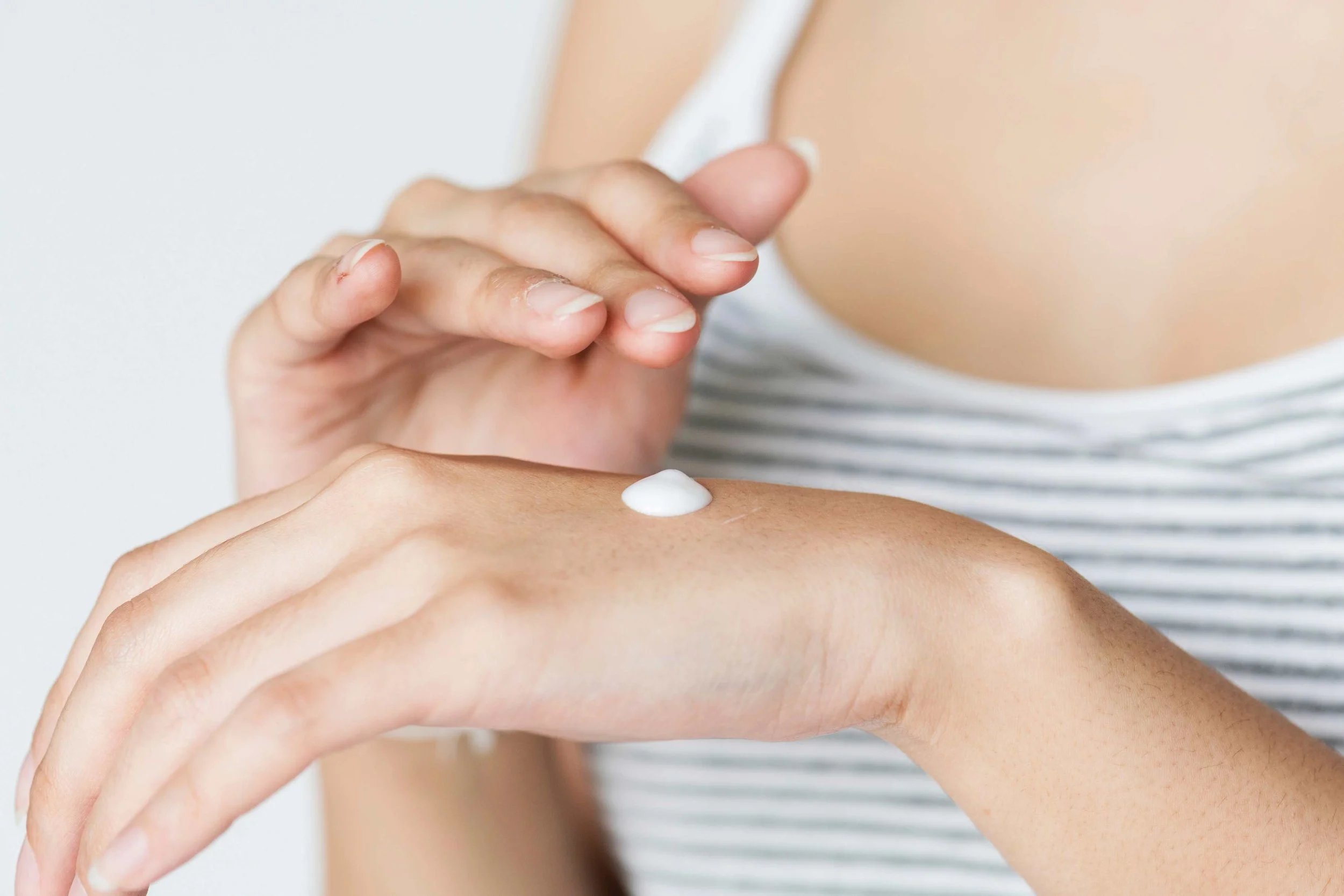 Woman-with-lotion_no-logo.jpg