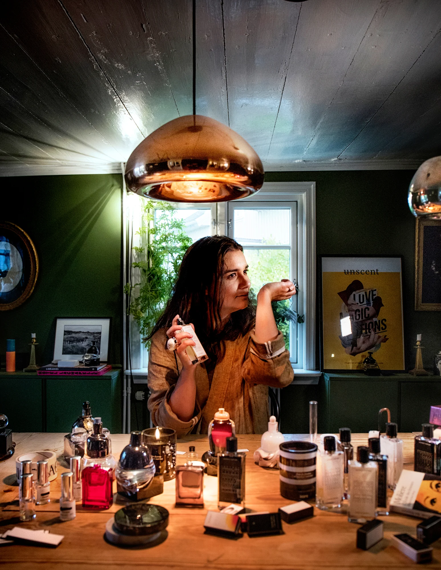 AGONIST PARFUME002.JPG