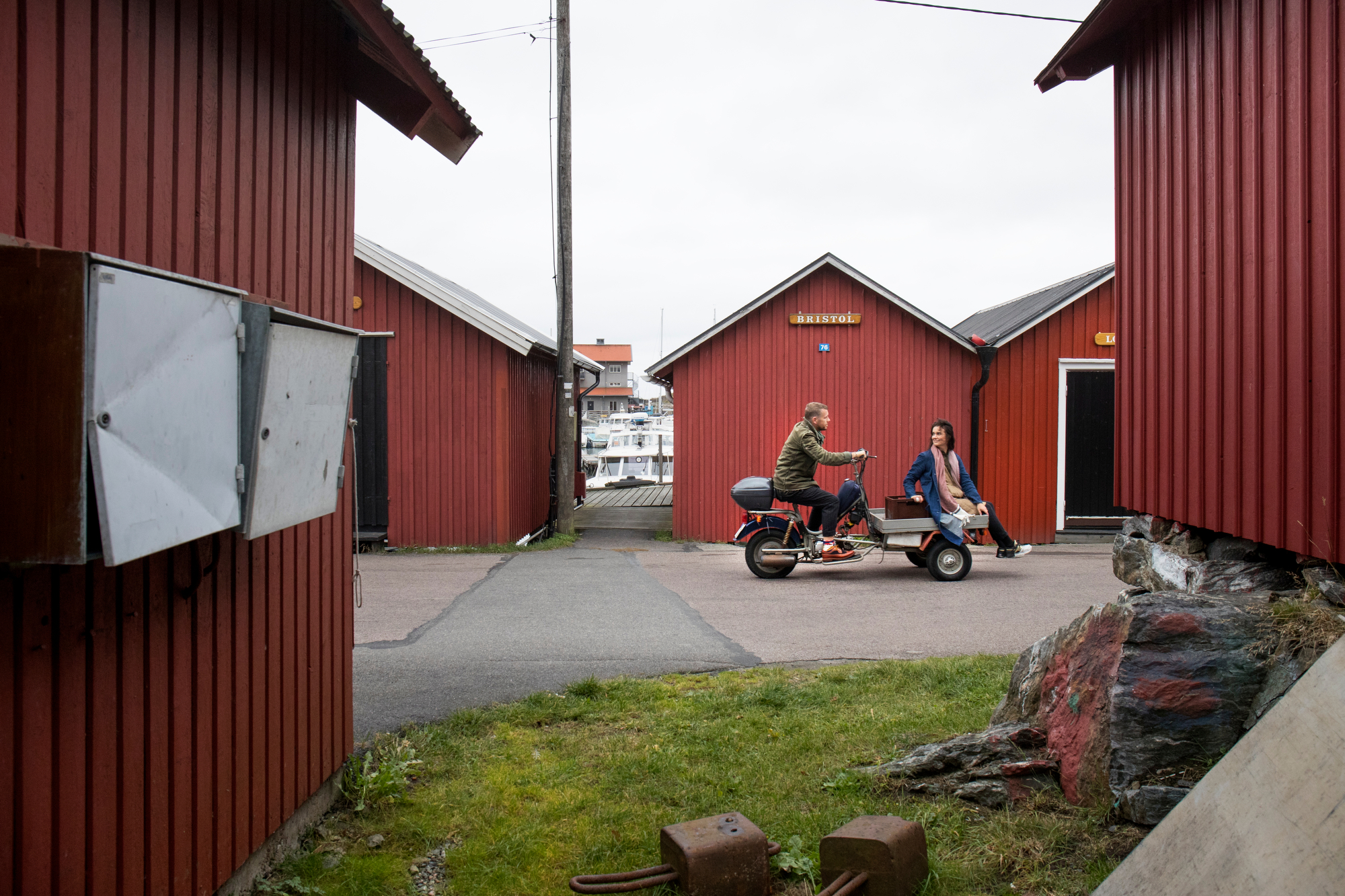 AGONIST PARFUME010.JPG