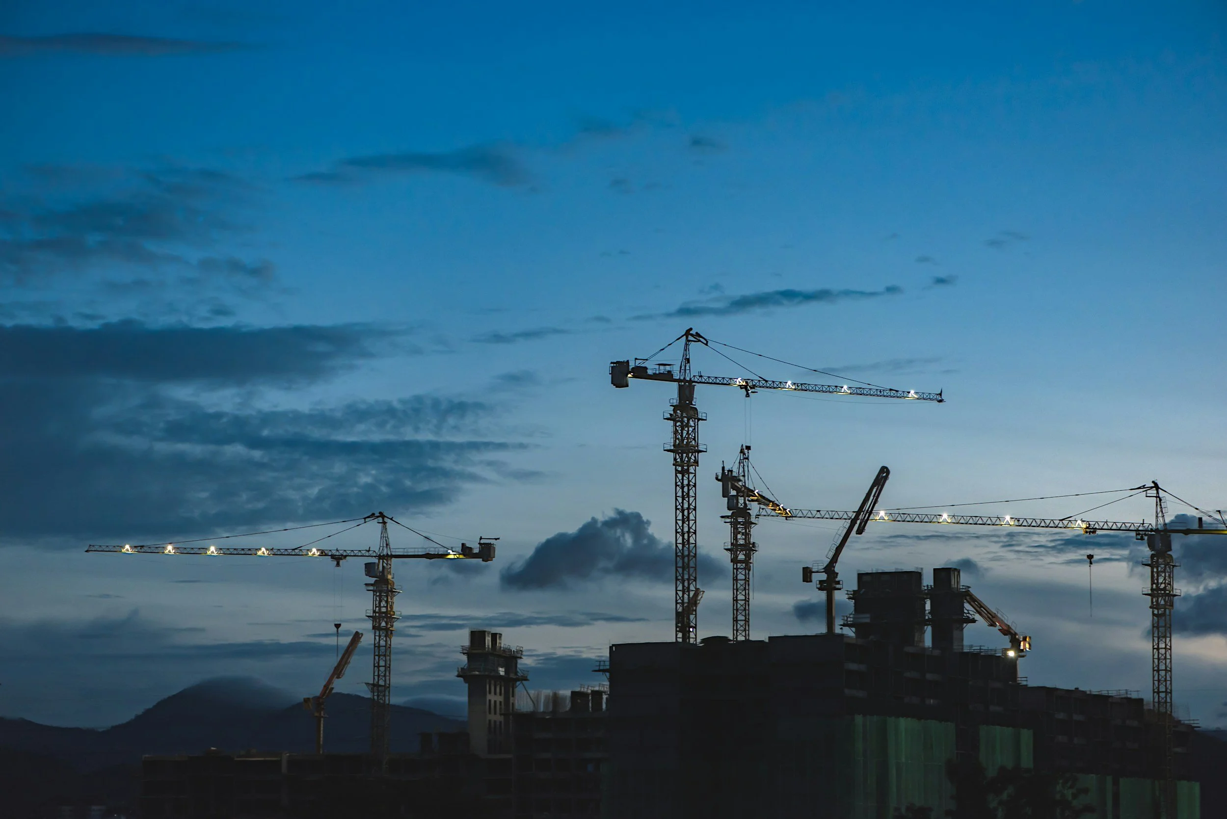How Institutional Investors Assess Construction Risk Before Committing Capital