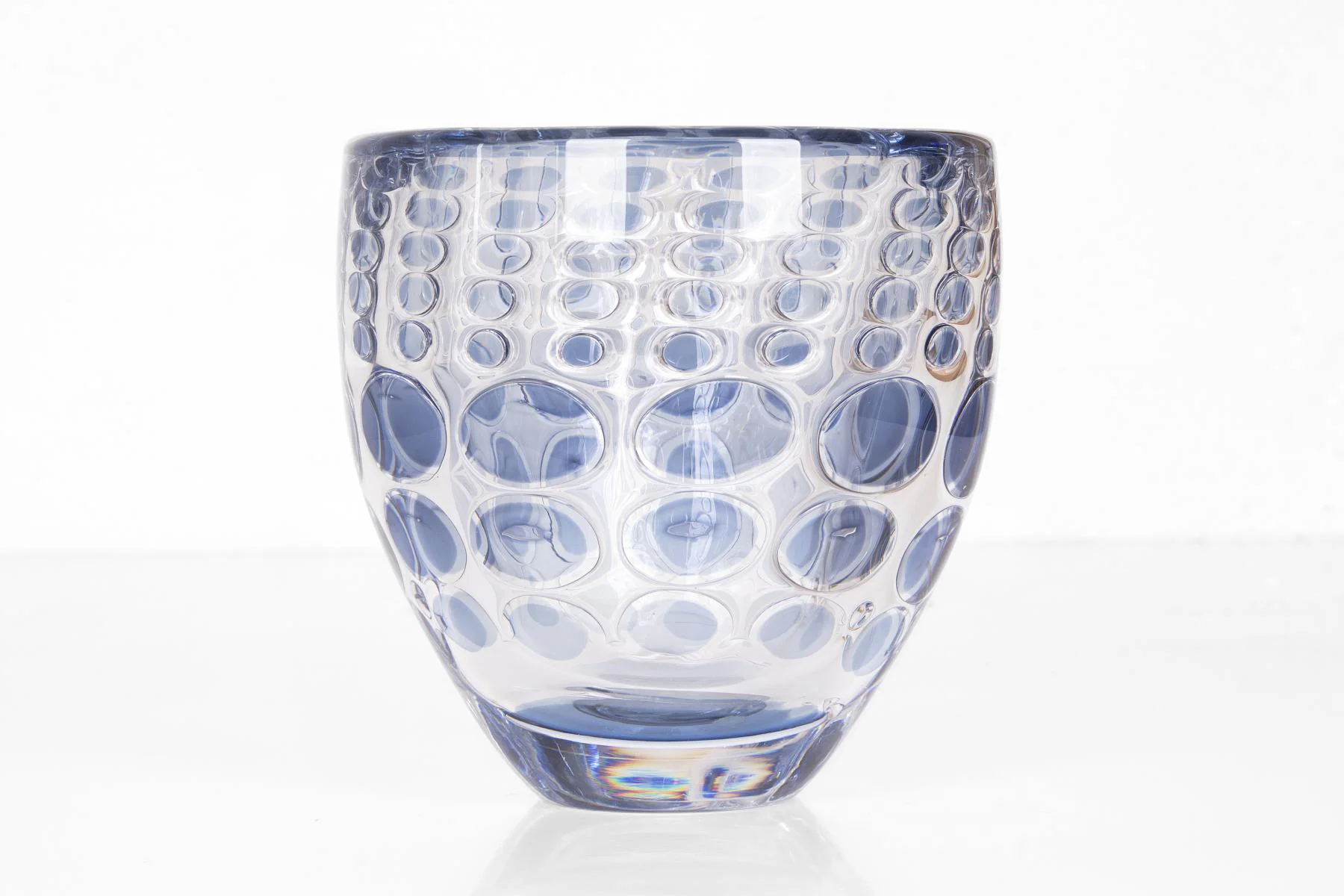 Ingeborg Lundin for Orrefors , Ariel Vase (1962). Image courtesy of Pamono.com
