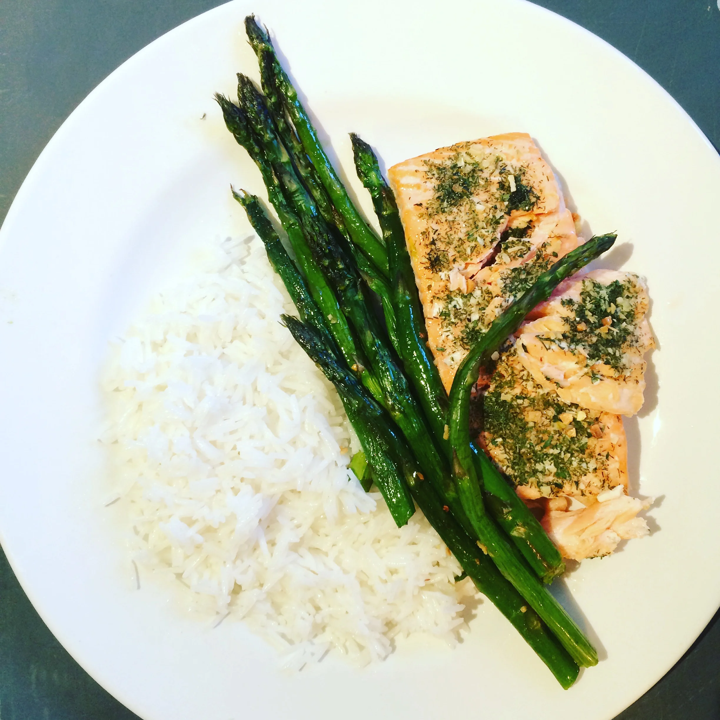 Wild caught salmon is an excellent source of high-quality protein, vitamins and minerals (including potassium, selenium and vitamin B12), as well as omega-3 fatty acids which contribute to healthy brain function, the heart, joints, and general wellbeing. 
