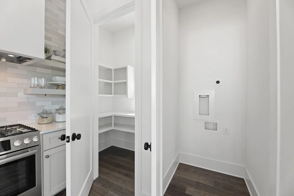LaRucheCreative-215HighStreet-10.jpg