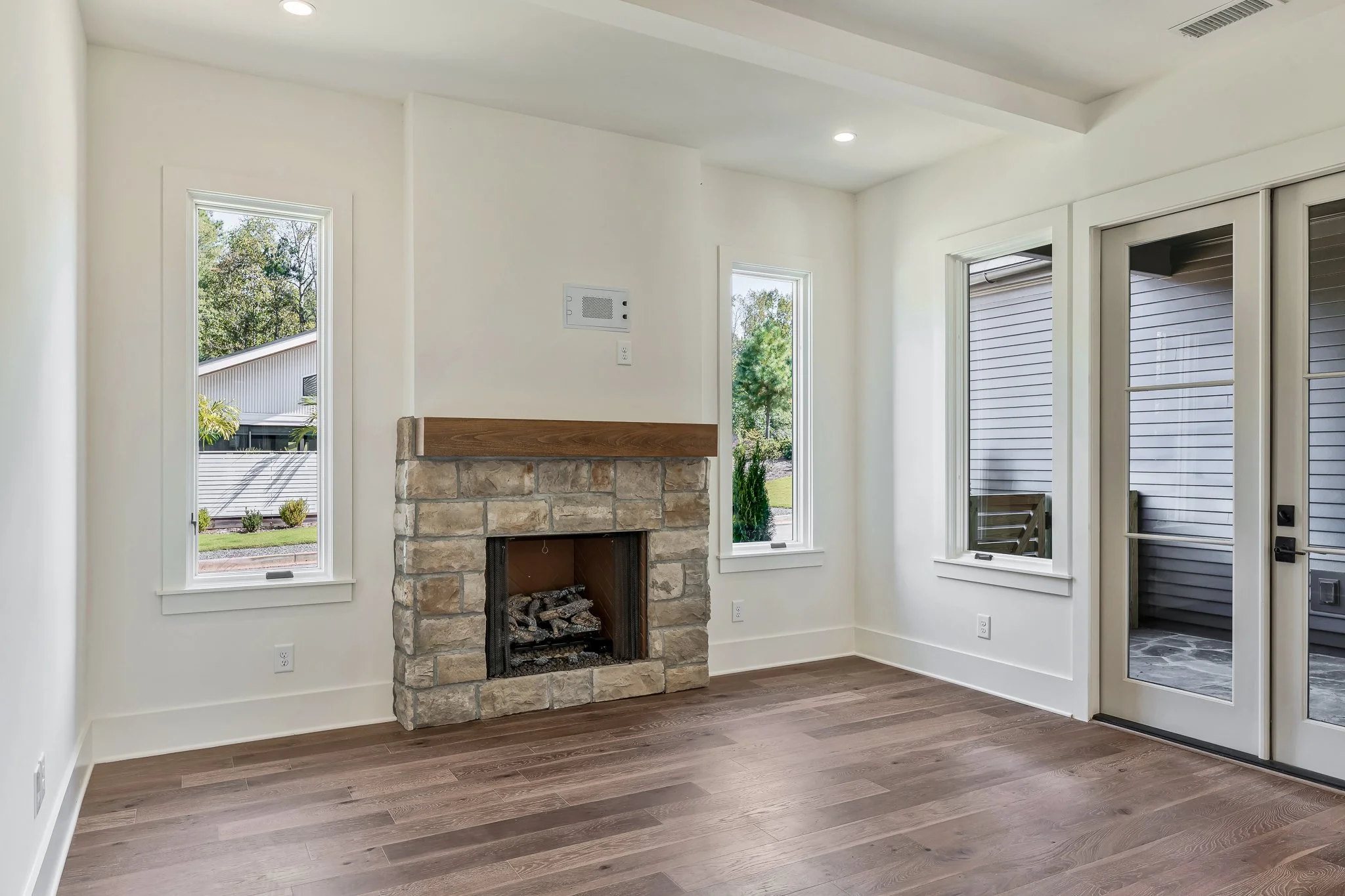 LaRuche_Builder_RSmith_330_High_Street-25.jpg