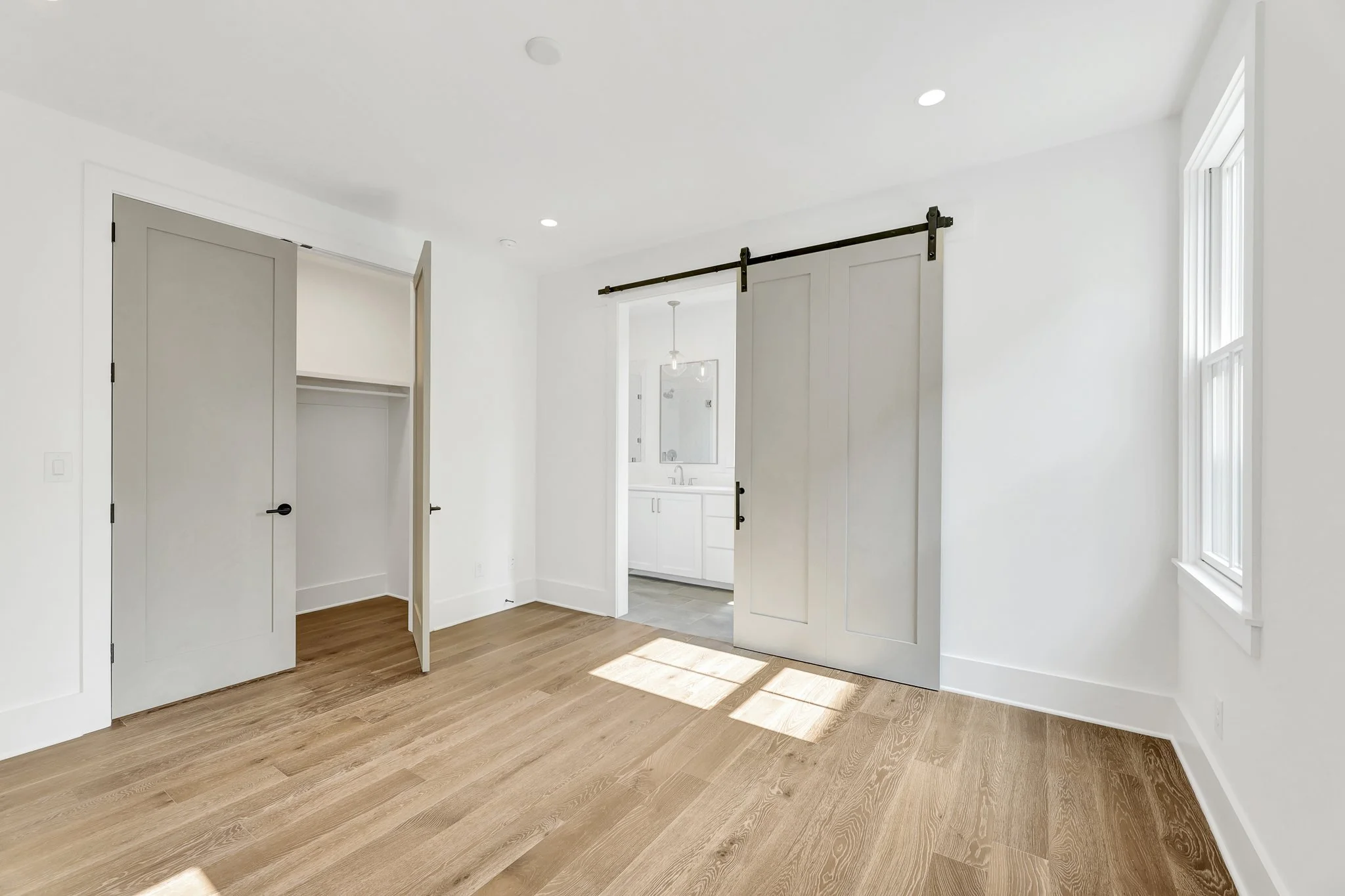 LaRuche_RealEstate_RSmith_245_High_Street-09.jpg