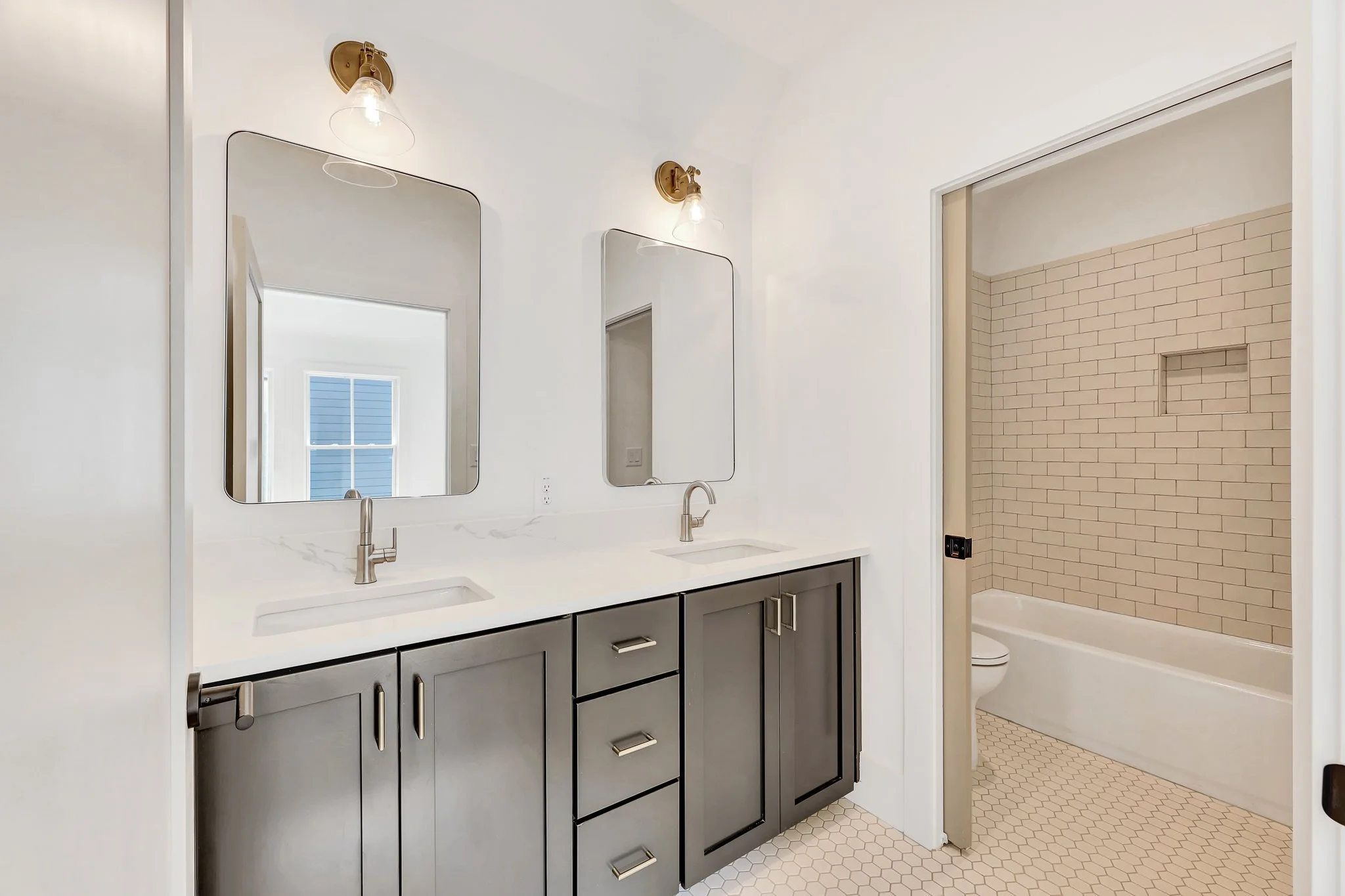 LaRuche_RealEstate_RSmith_245_High_Street-24.jpg