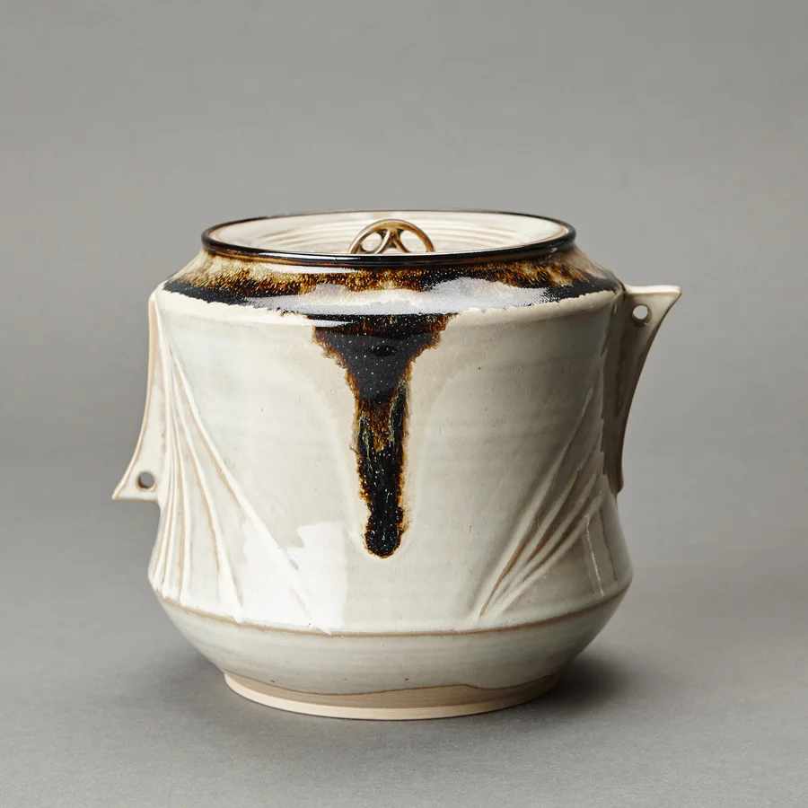 Miraku Kamei XV Water container (mizusashi) with ceramic lid, white glaze Stoneware 6.75 x 7.75 x 7" XV95