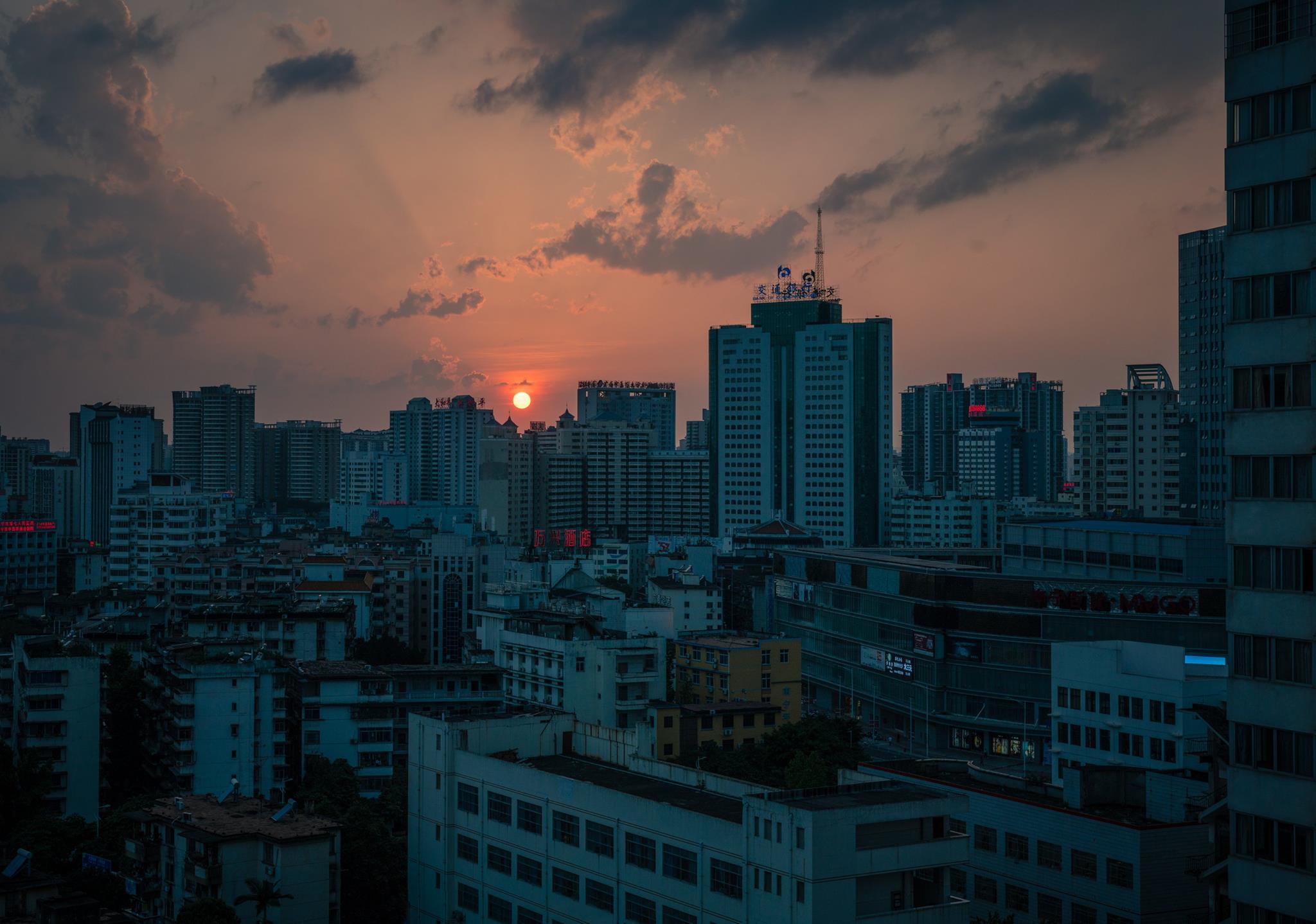 Sunset in the City 城市夕阳