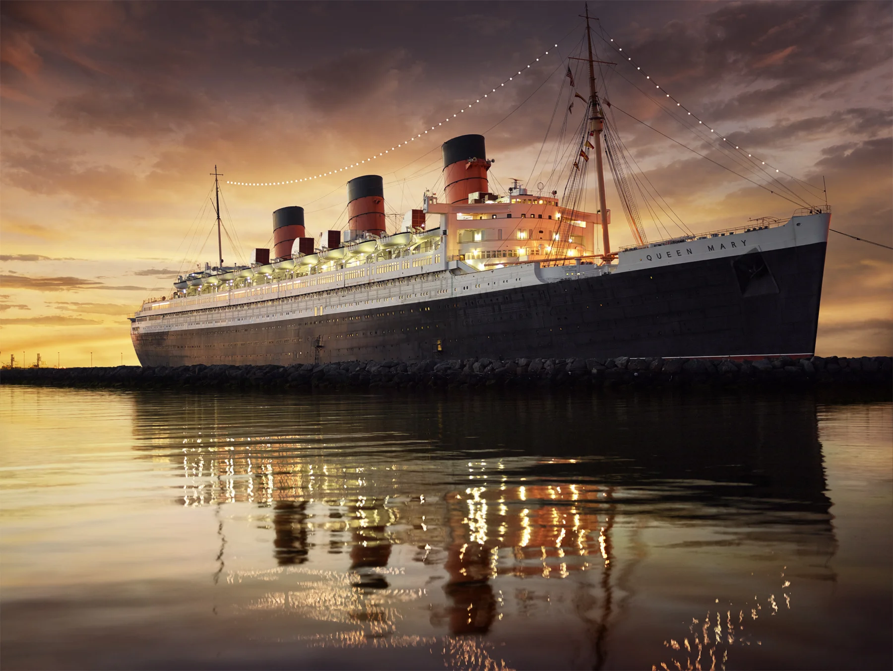 c61d121e-305f-46fb-a0e1-d77271c76712QM_6x_queen_mary_ship_16bit_warm.jpg
