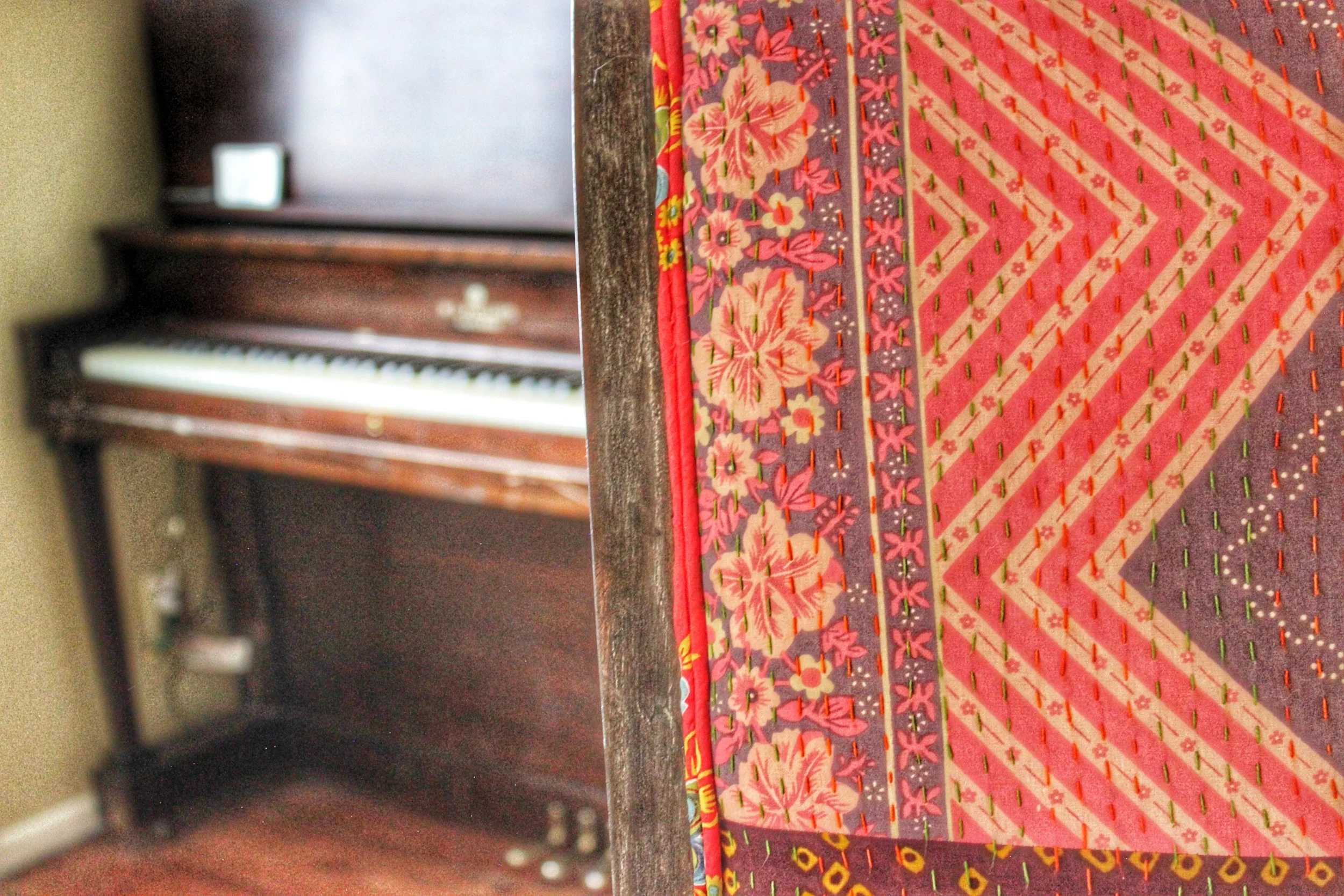 piano chair 2-01.jpeg