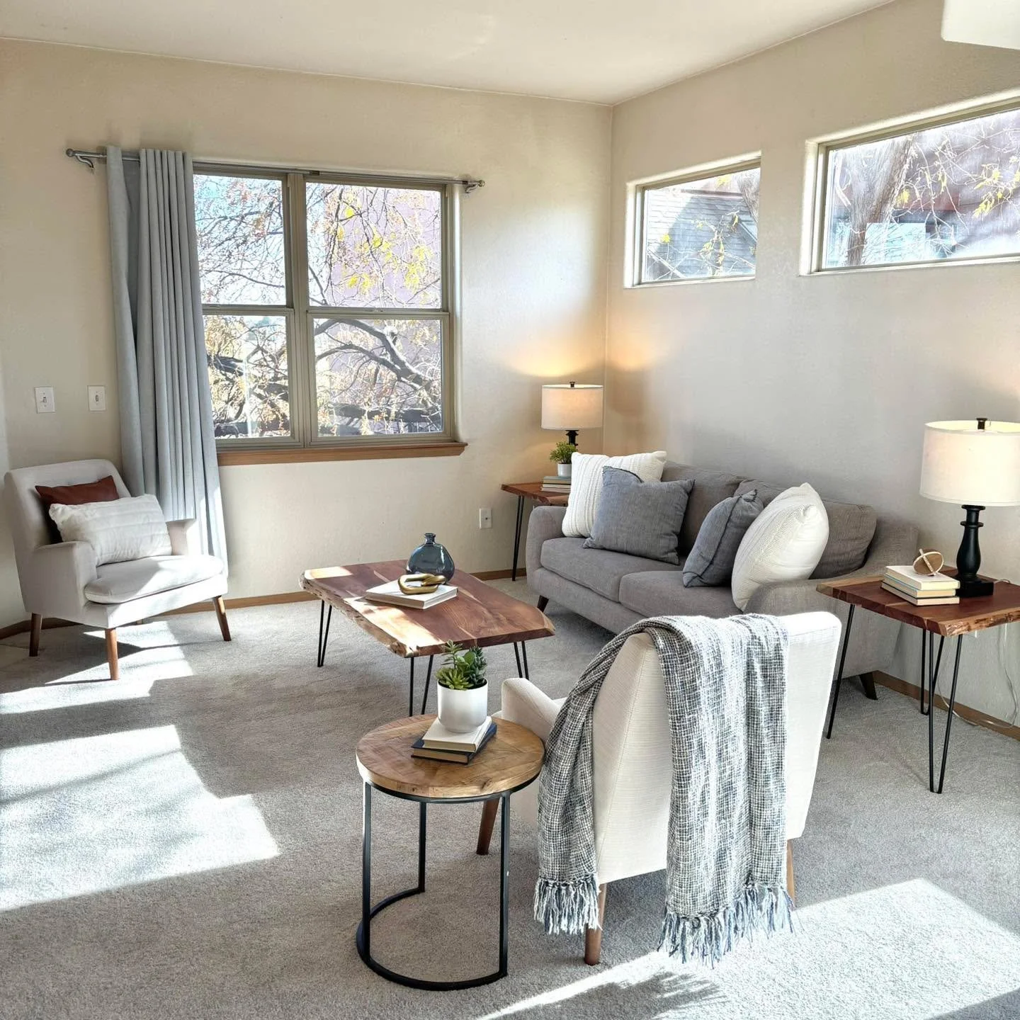 I love how the light pours into this space. So bright, airy, and of course inviting! This Thornton condo hits the market soon! 

#5280magazine #acutedesigner #stagingworks #liveindenver #stagingsells #denverrealestate #girlboss #housetour #coloradore