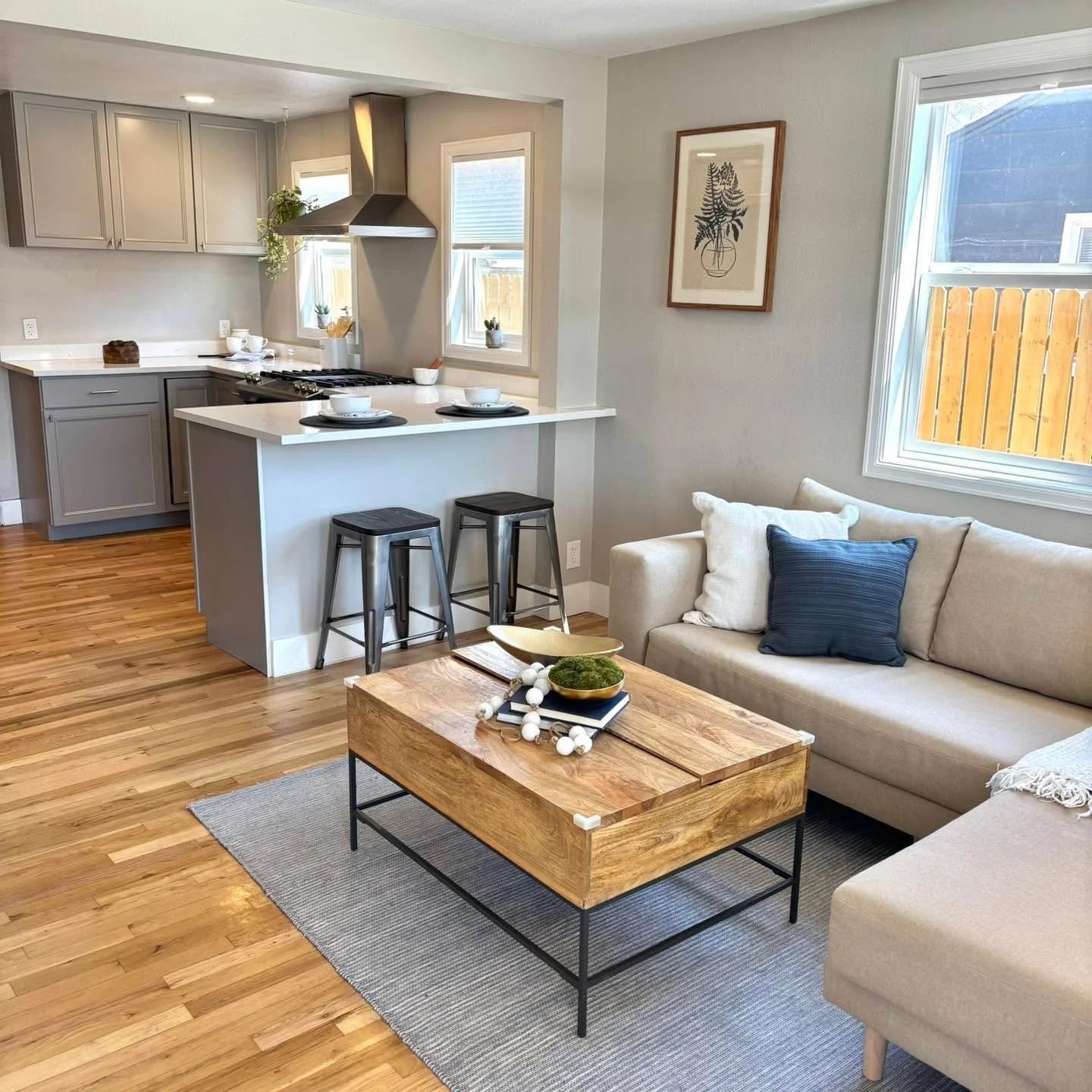 Isn&rsquo;t this just the cutest home?!! Could be yours! On the market now! 

#5280magazine #acutedesigner #stagingworks #liveindenver #stagingsells #denverrealestate #girlboss #housetour #coloradorealtor #homesweethome #instahome #homestaging #denve