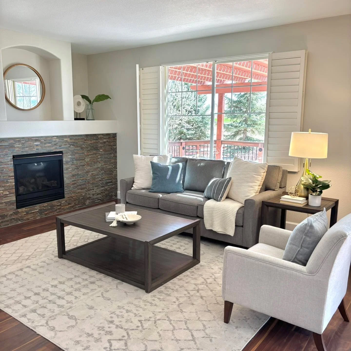 Get ready for this stunner to hit the market! Fabulous updated home in lovely Erie. Just amazes me what fresh paint can do to a space! 

#5280magazine #acutedesigner #stagingworks #liveindenver #stagingsells #denverrealestate #girlboss #housetour #co