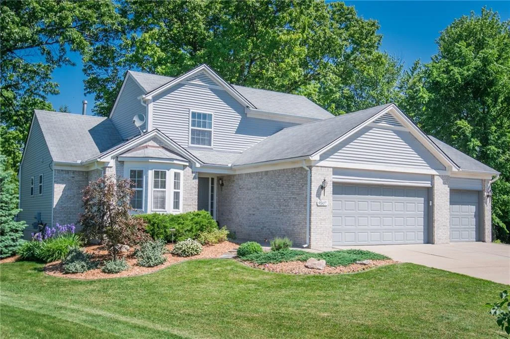 Lakewood Court- Whitmore Lake- $247,000 DOM 5 / Sold for 103% of asking price. It’s not unusual for us to get above asking price—supported by the home appraisal—for our clients because we meet the appraiser at the home which gives us the chance to show them why your home is worth “X”. We received 17 showings in 5 days!